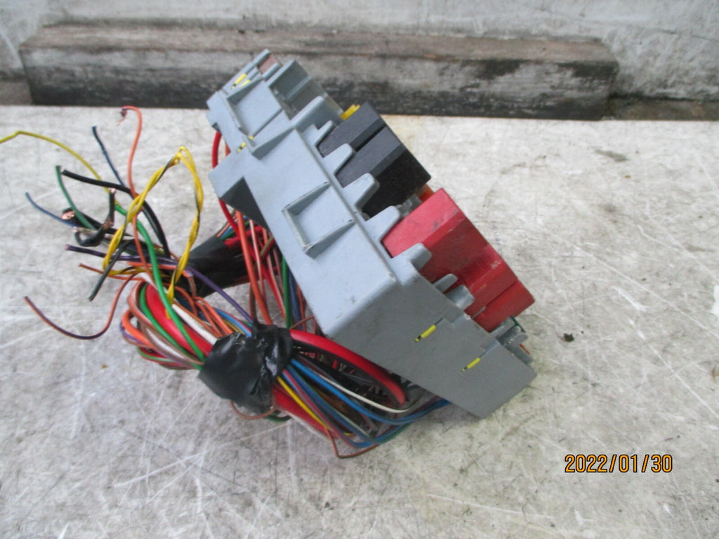 FIAT 500 2012 MK1 1.2 PETROL FUSE BOX 51905216