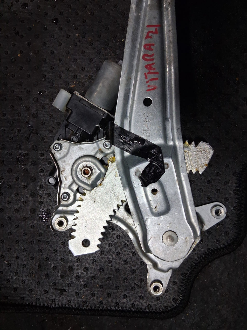 2022 SUZUKI VITARA MK4 OSR DRIVER SIDE REAR WINDOW MOTOR & REGULATOR 8353061M00