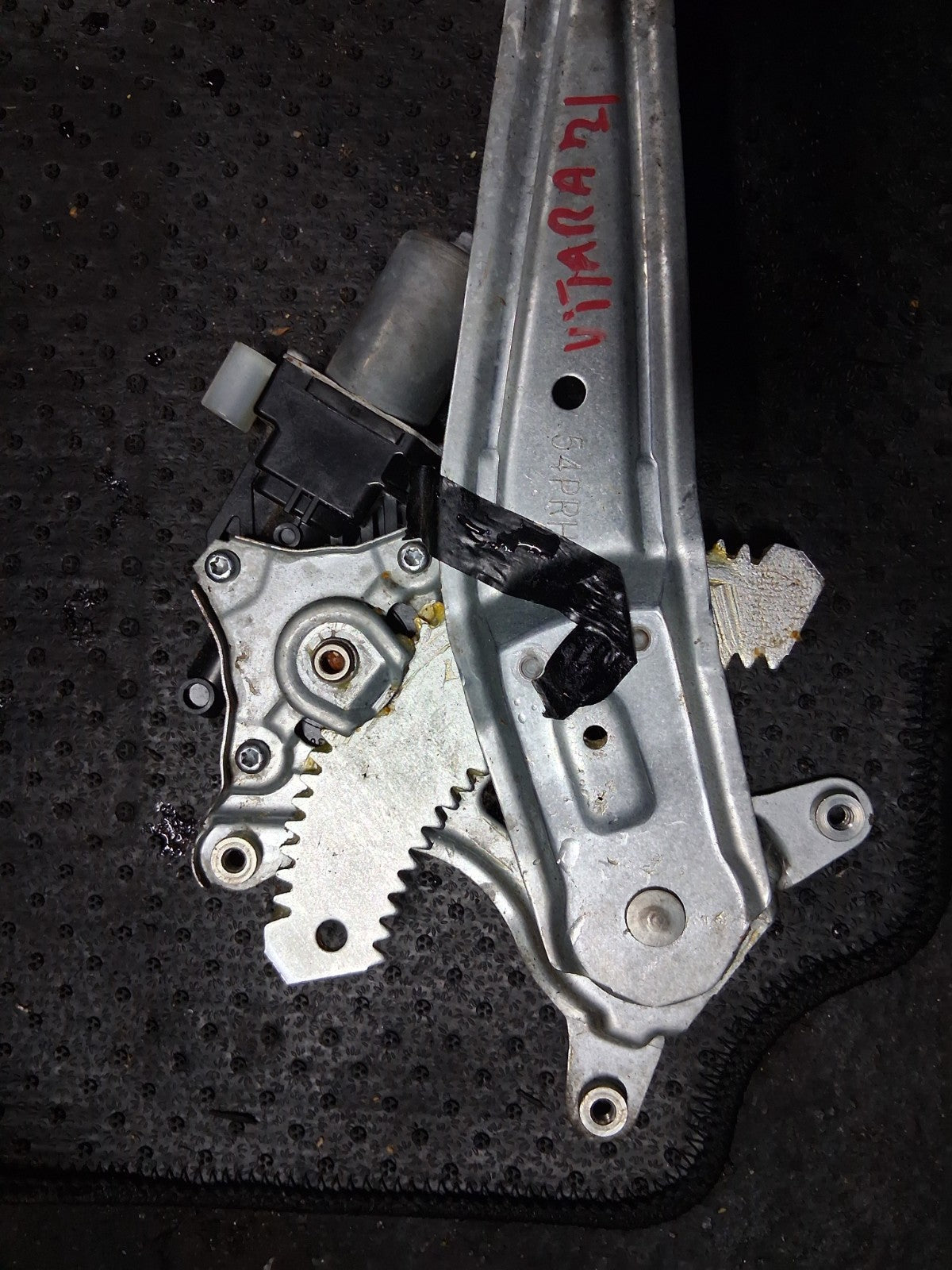 2022 SUZUKI VITARA MK4 OSR DRIVER SIDE REAR WINDOW MOTOR & REGULATOR 8353061M00