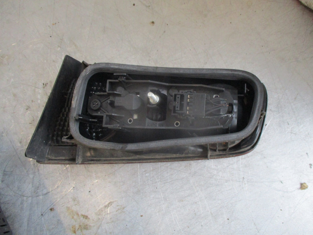 RENAULT LAGUNA MK2 2007 FACELIFT NSR PASSENGER REAR INNER BOOT LID TAIL LIGHT