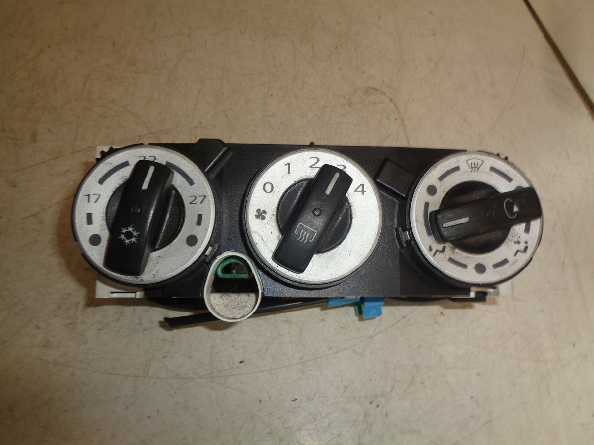 MITSUBISHI COLT 2010 1.3 PETROL HEATER CONTROL PANEL P7820A256H