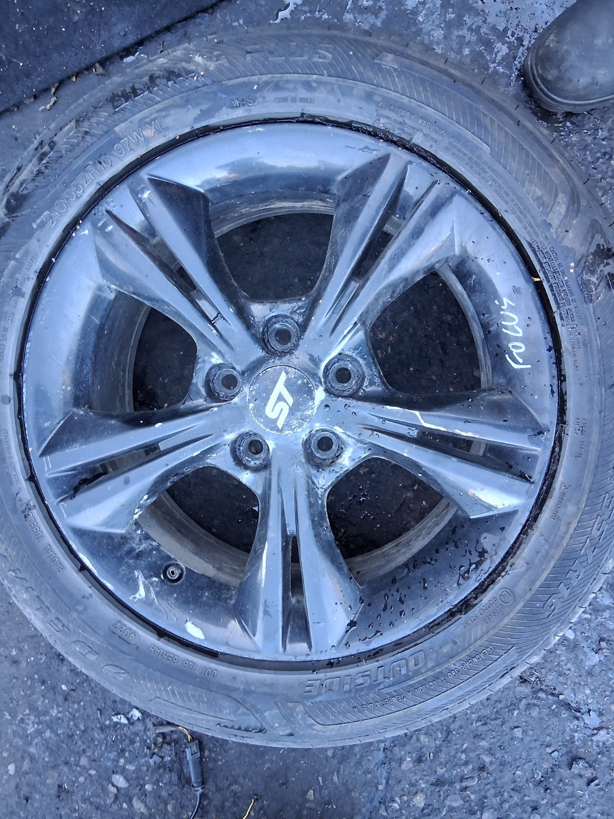 2013 FORD FOCUS MK3 16 INCH ALLOY WHEEL WITH TYRE 215/55R16