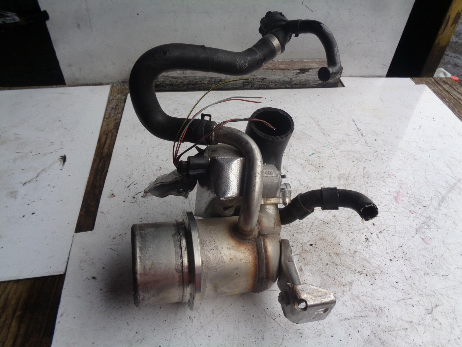 VW VOLKSWAGEN TIGUAN AD MK2 2019 DIESEL 2.0 EGR VALVE COOLER 04l131512br