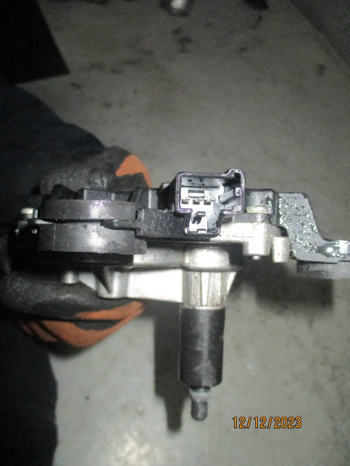 FORD MONDEO MK4 2010 REAR WINDSCREEN WIPER MOTOR 7S71A17K441AA