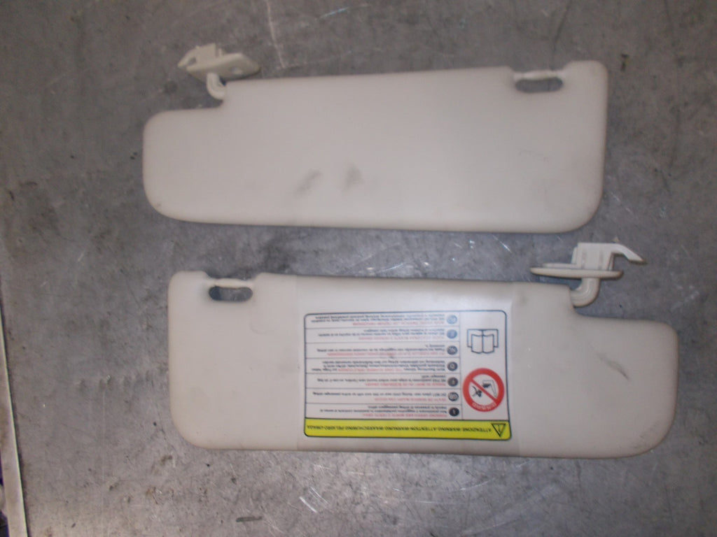 FIAT 500 312 2014 PASSENGER DRIVER SIDE SUN VISORS