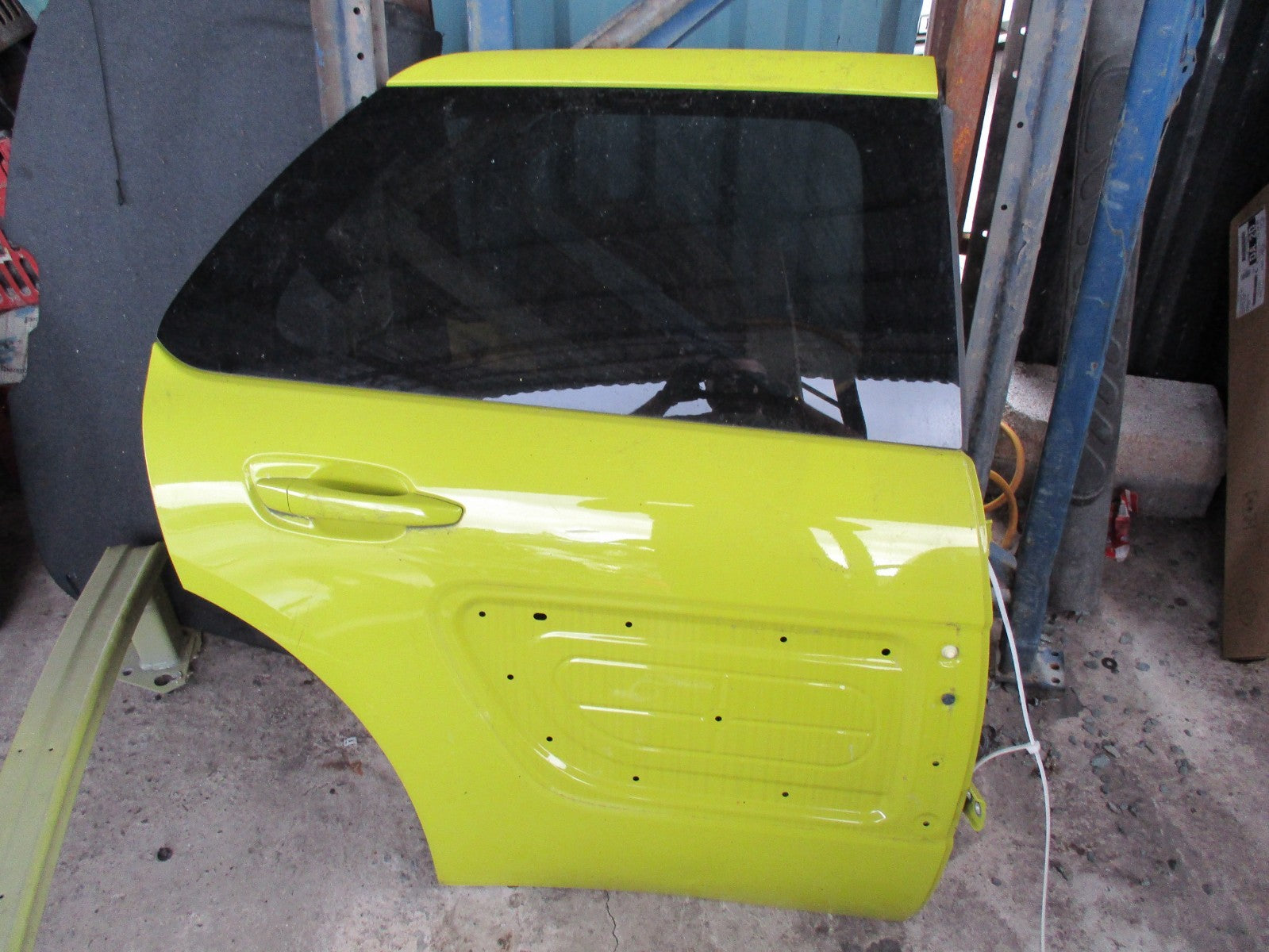 CITROEN C4 CACTUS 2014-2018 OSR DRIVER SIDE REAR DOOR ENH HELLO YELLOW