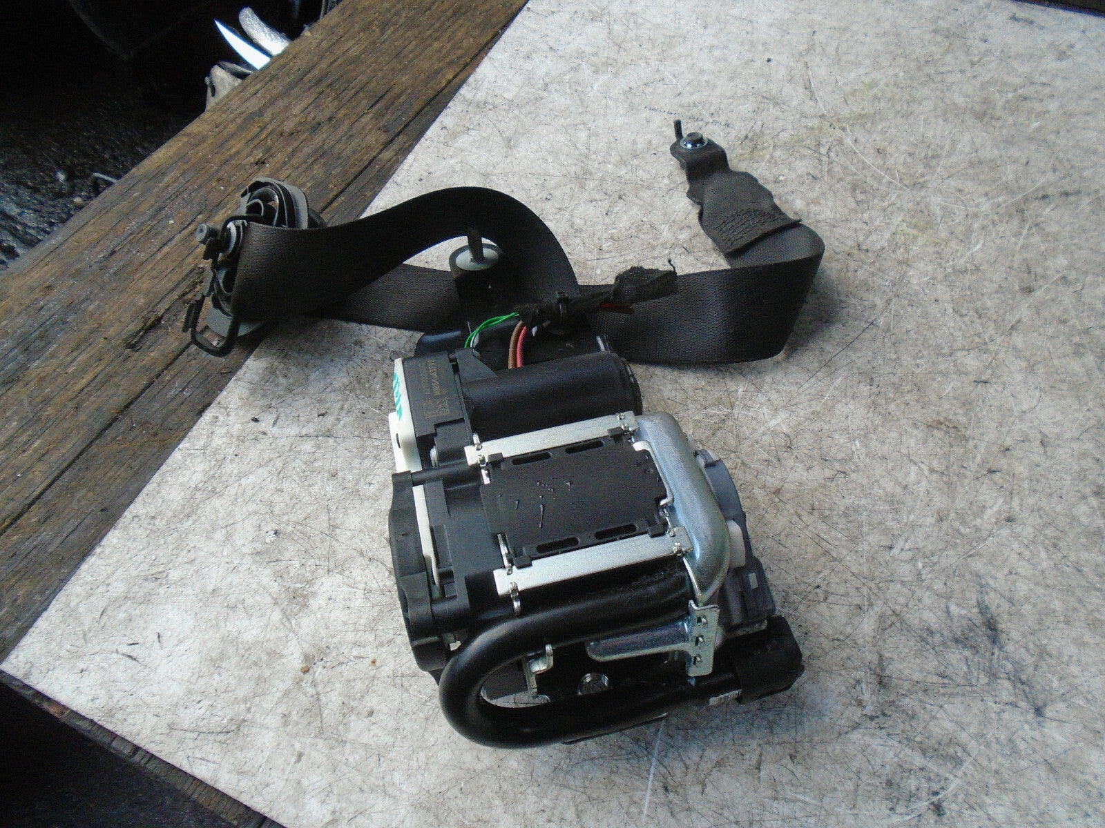 MERCEDES C CLASS 2012 W204 NSF PASSENGER SIDE FRONT DOOR SEAT BELT 616774500