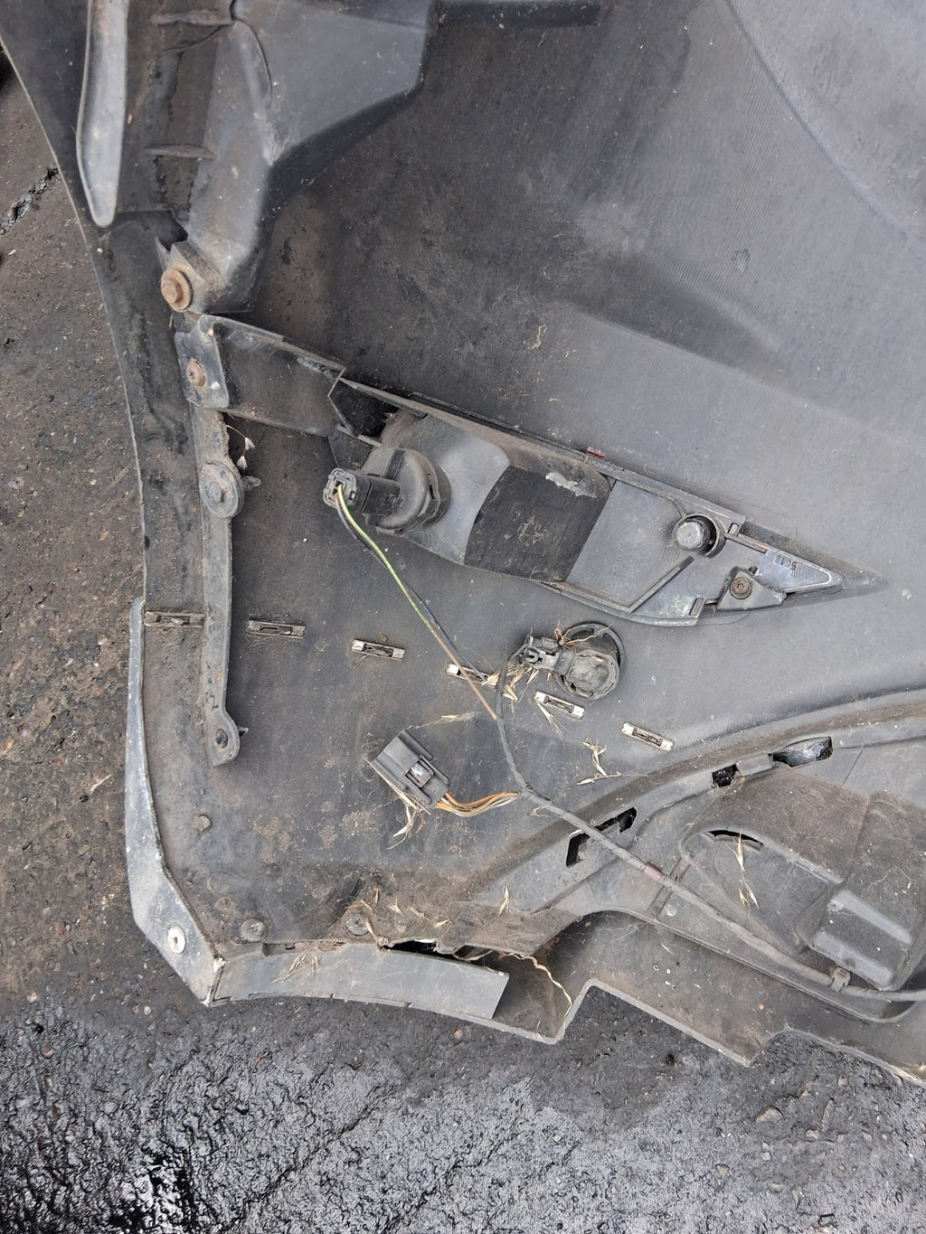 2014 FORD FIESTA MK7 COMPLETE REAR BUMPER WITH PDC SENSORS BLACK
