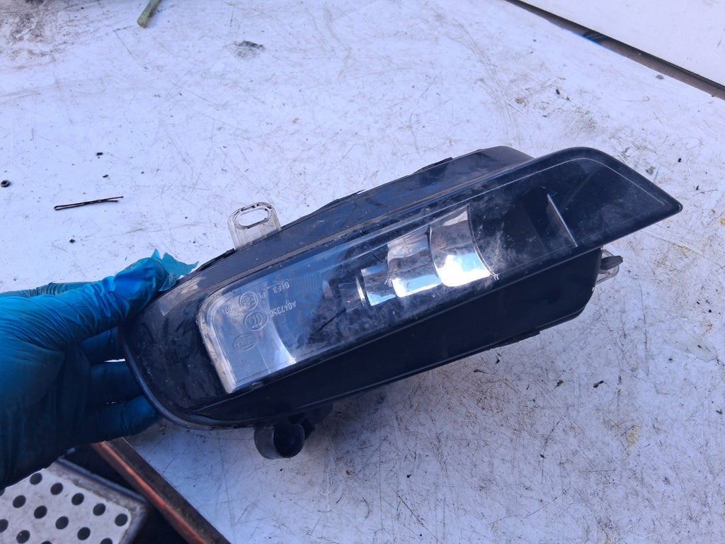 2017 AUDI A1 8X NSF PASSENGER SIDE FOG LAMP 8XA941699