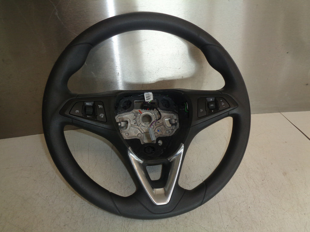 VAUXHALL VIVA 2017 3 SPOKE MULTI FUNCTION STEERING WHEEL 94525829