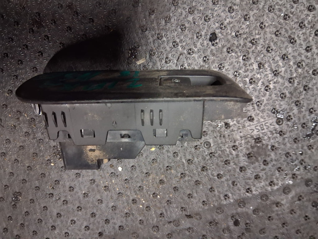 2018 VAUXHALL ZAFIRA C NSF PASSENGER SIDE FRONT WINDOW CONTROL SWITCH 22915102