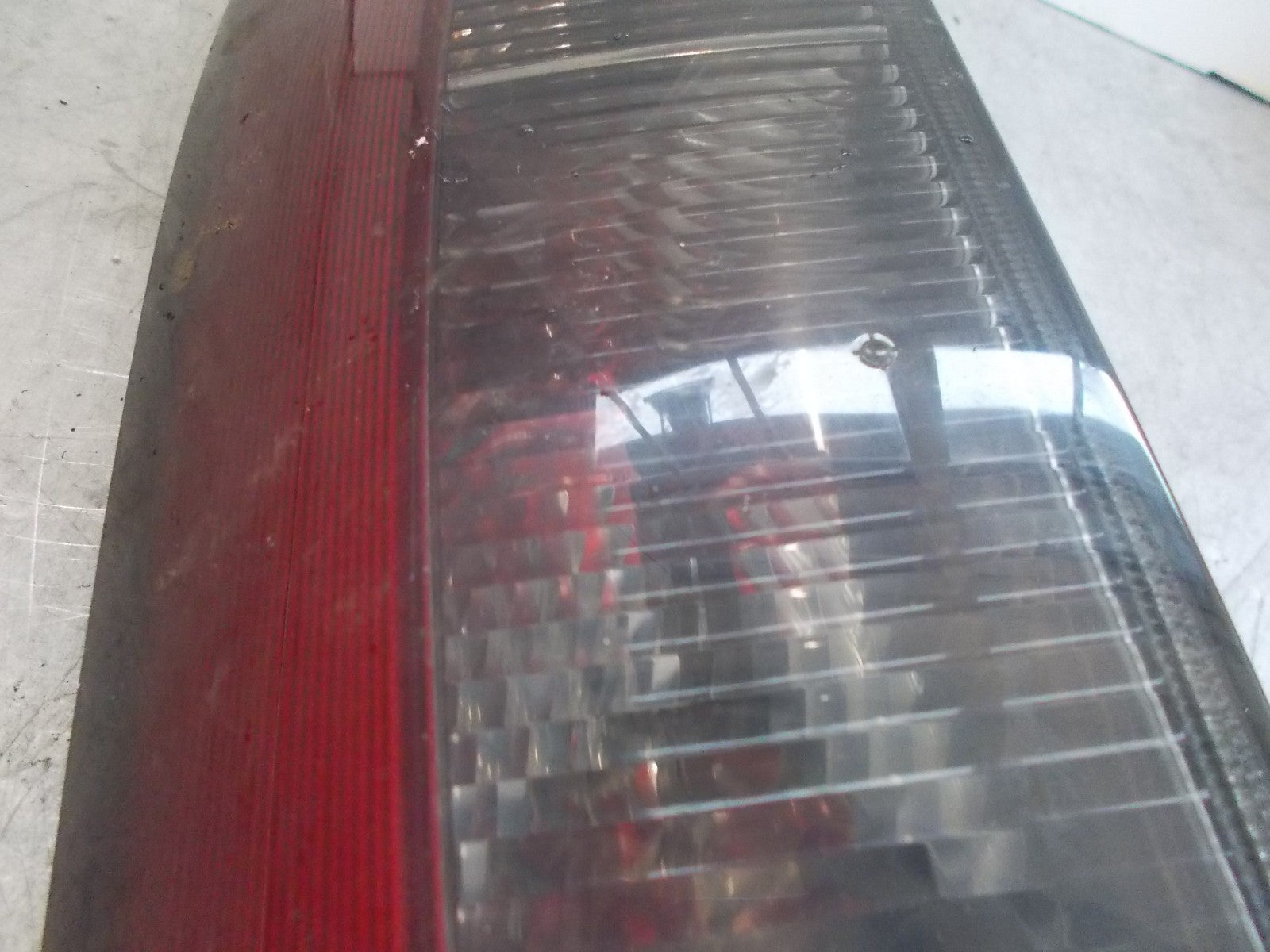 2004 VAUXHALL CORSA C NSR PASSENGER SIDE REAR LIGHT TAIL LIGHT 09114336