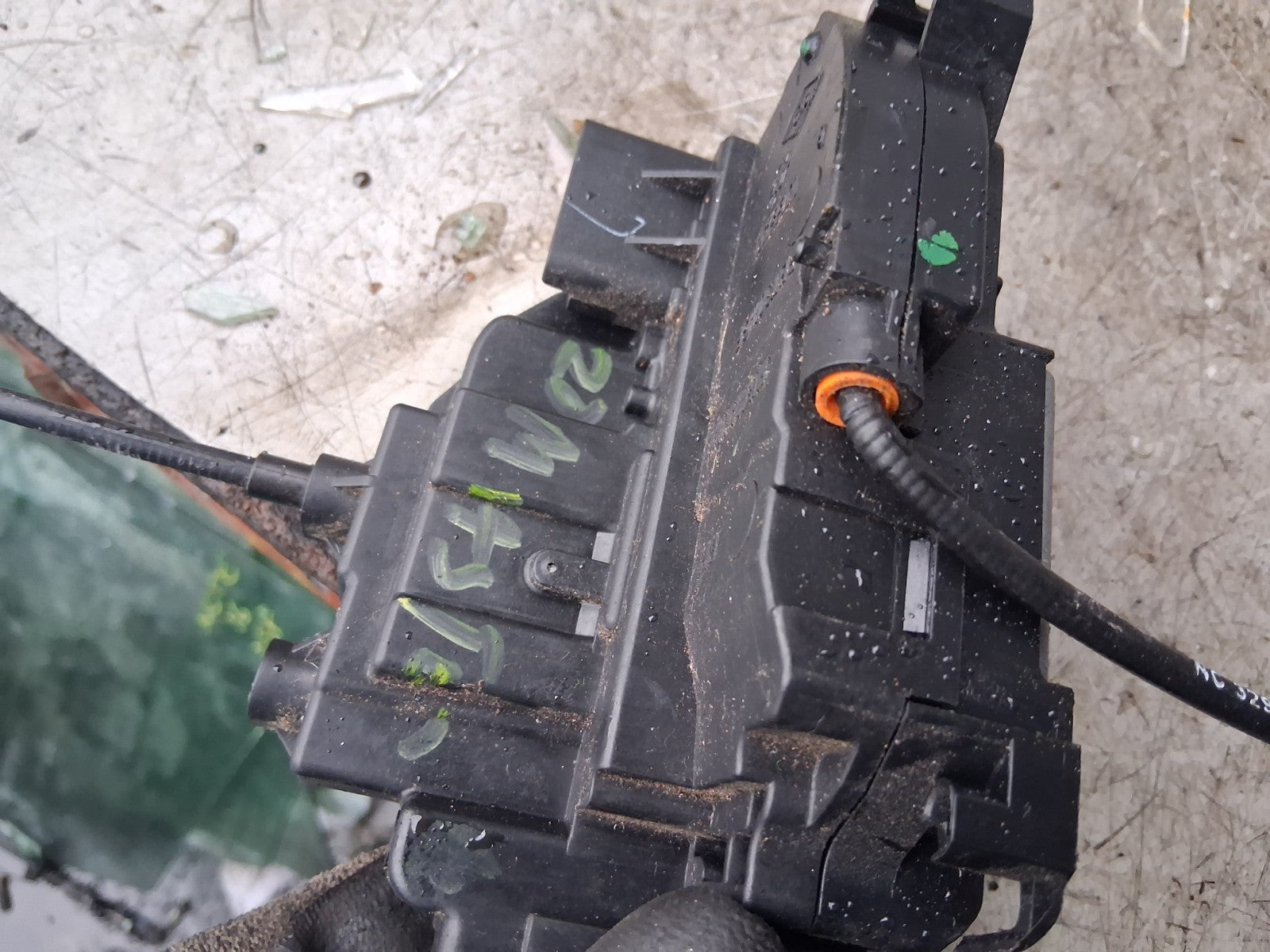 2020 RENAULT MASTER MK3 OSF DRIVER SIDE FRONT DOOR LOCK MECHANISM
