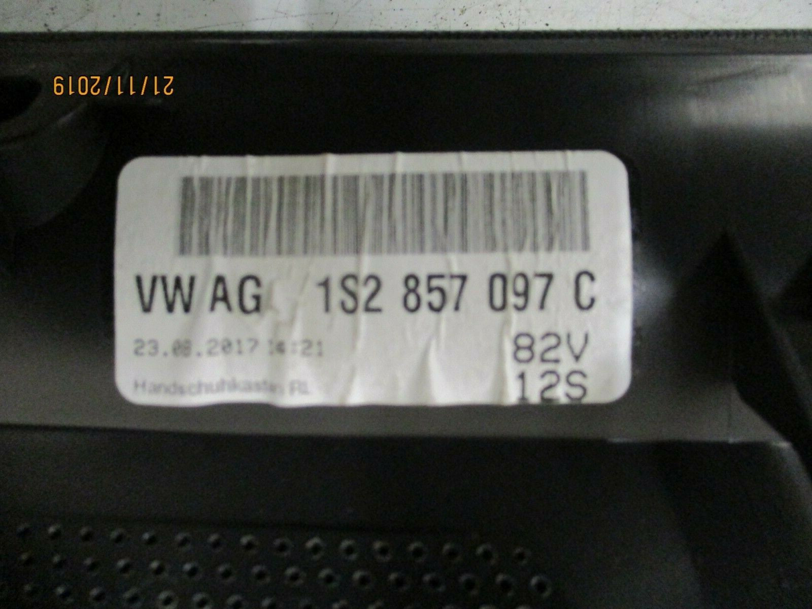 VW VOLKSWAGEN UP 2017 INTERIOR STORAGE GLOVEBOX LID COMPARTMENT 1S2857097C