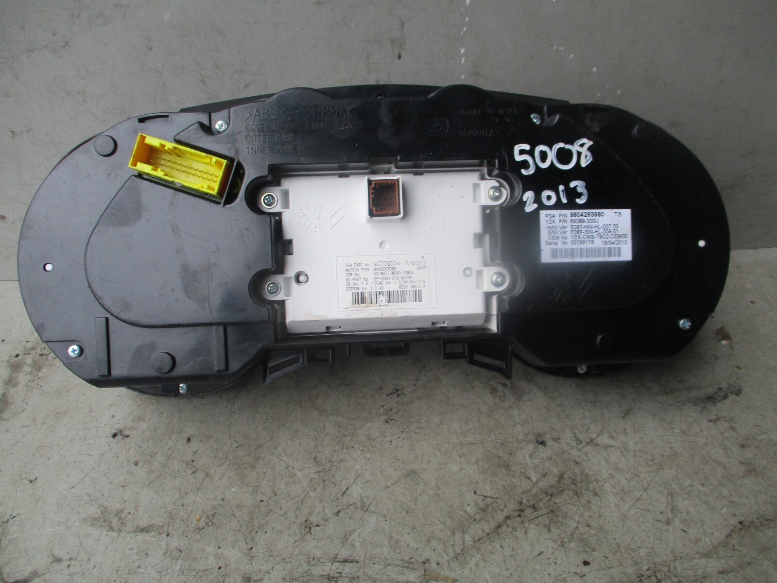 2013 PEUGEOT 5008 SPEEDOMETER INSTRUMENT CLUSTER 9804263980