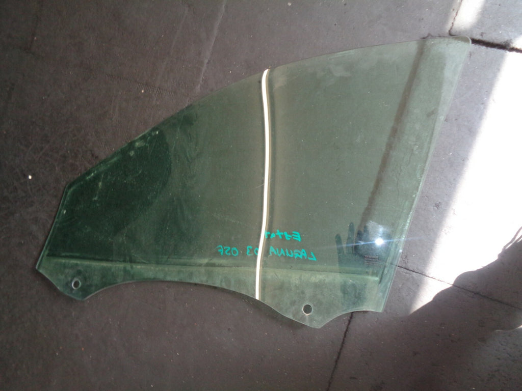 RENAULT LAGUNA MK2 2003 ESTATE  OSF DRIVER SIDE FRONT DOOR WINDOW GLASS