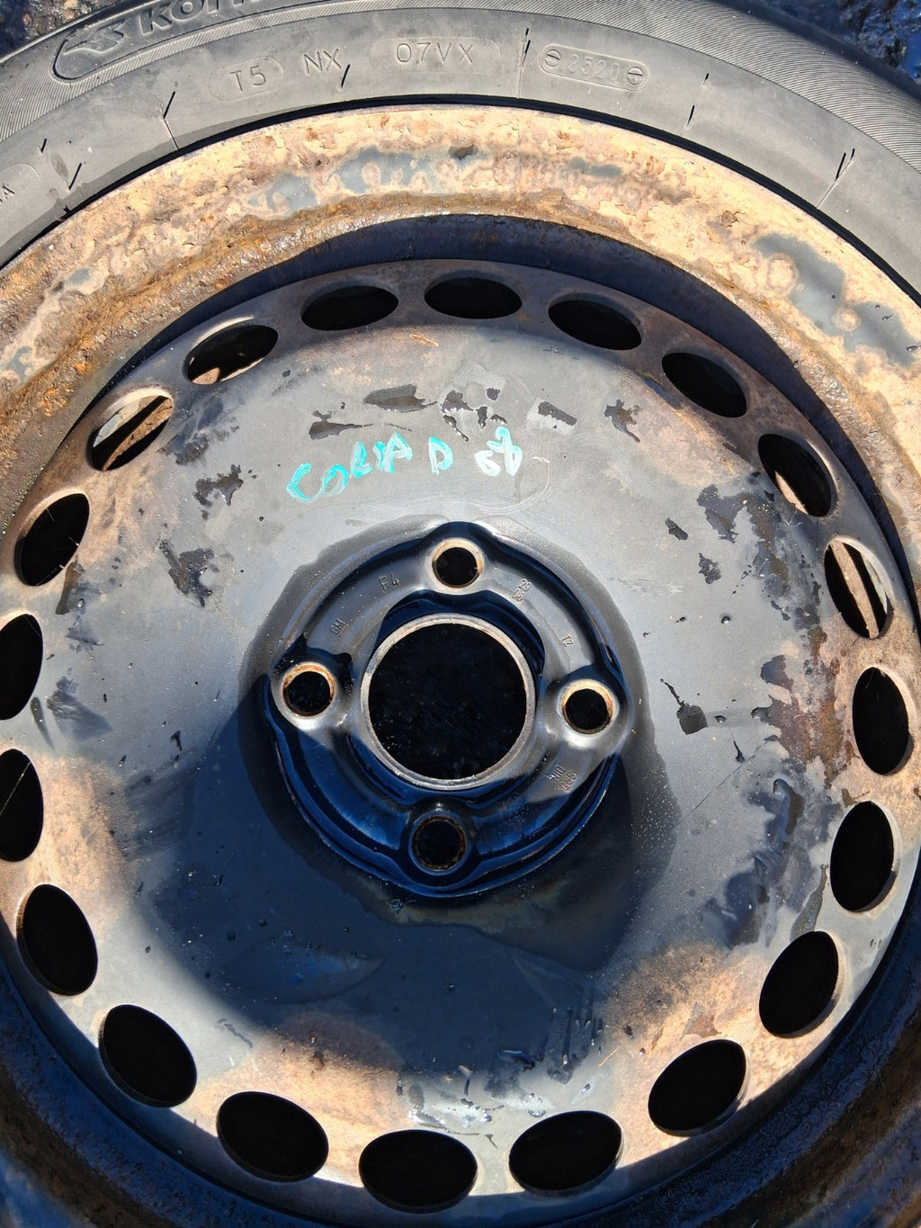 2008 VAUXHALL CORSA D 15 INCH STEEL WHEEL WITH TYRE 185/65R15