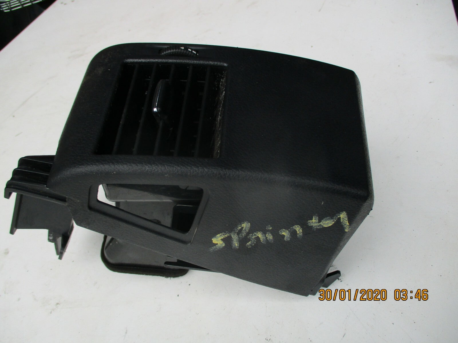 MERCEDES SPRINTER W906 2013 NS PASSENGER SIDE AIR VENT DASH TRIM A9068300654