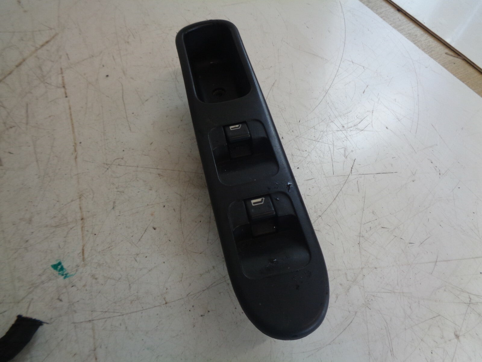 PEUGEOT 307 2006 HATCHBACK OSF DRIVER SIDE FRONT WINDOW SWITCH