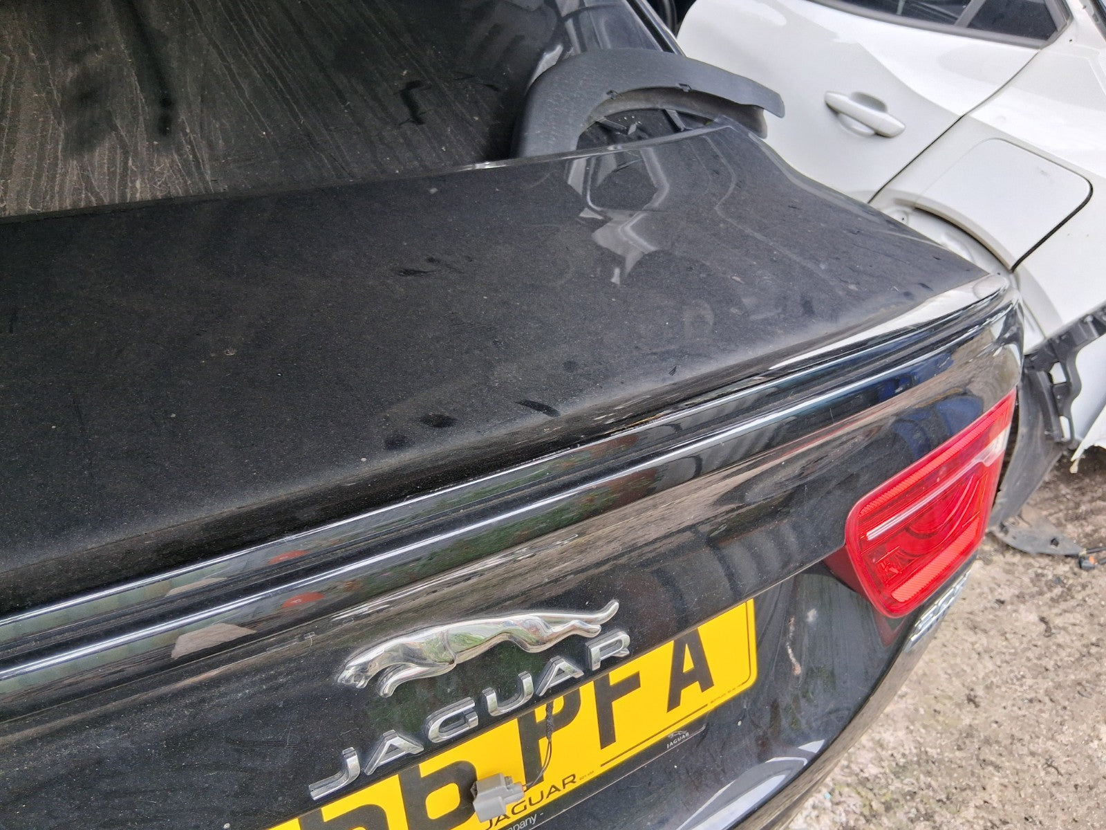 2017 JAGUAR XE BARE TAILGATE BOOTLID BLACK