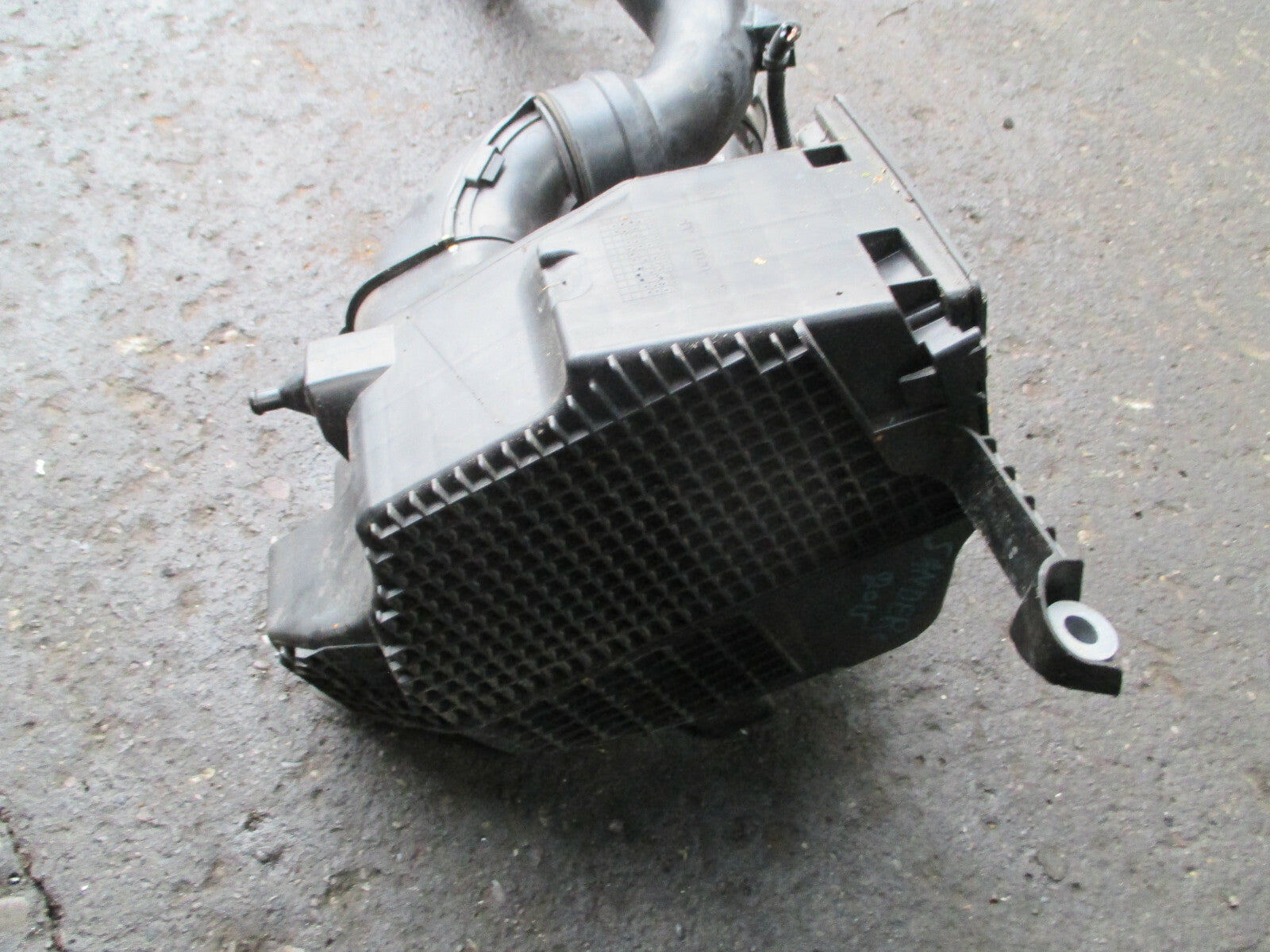 DACIA SANDERO 2015 MK2 DIESEL AIR FILTER BOX 165001258R