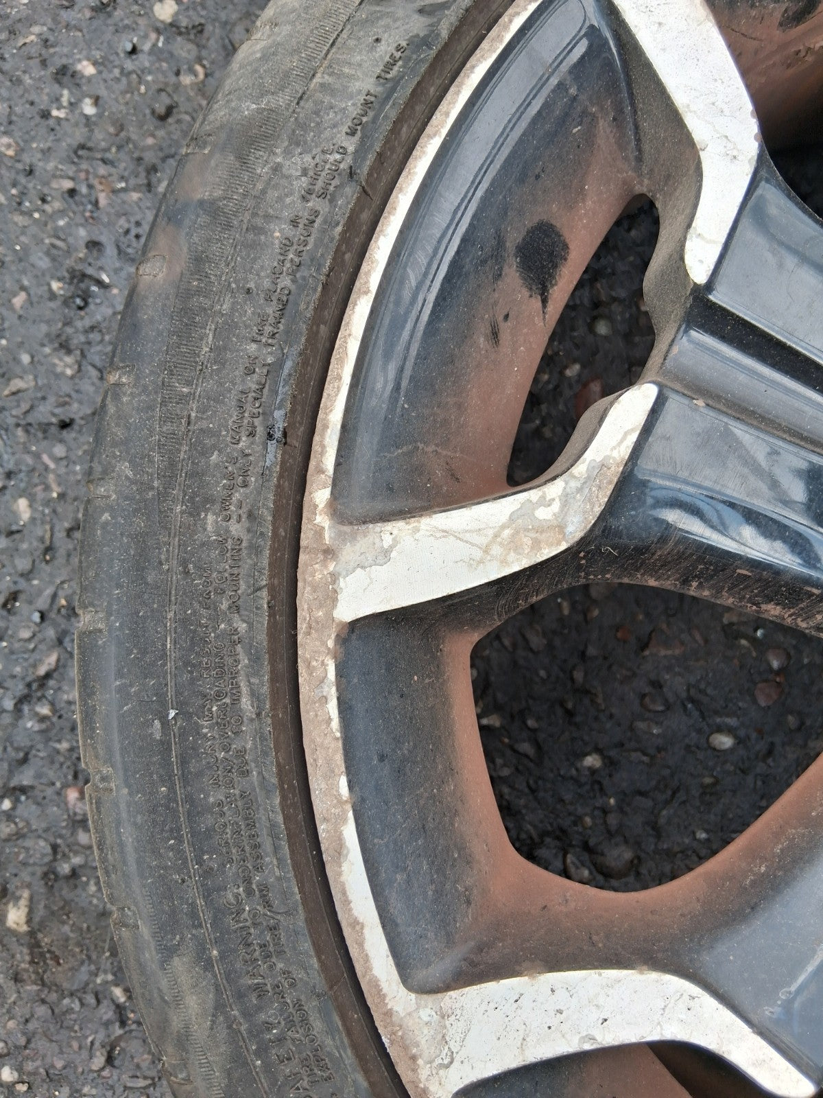 2011 CITROEN DS3 17 INCH ALLOY WHEEL WITH TYRE 205/45R17