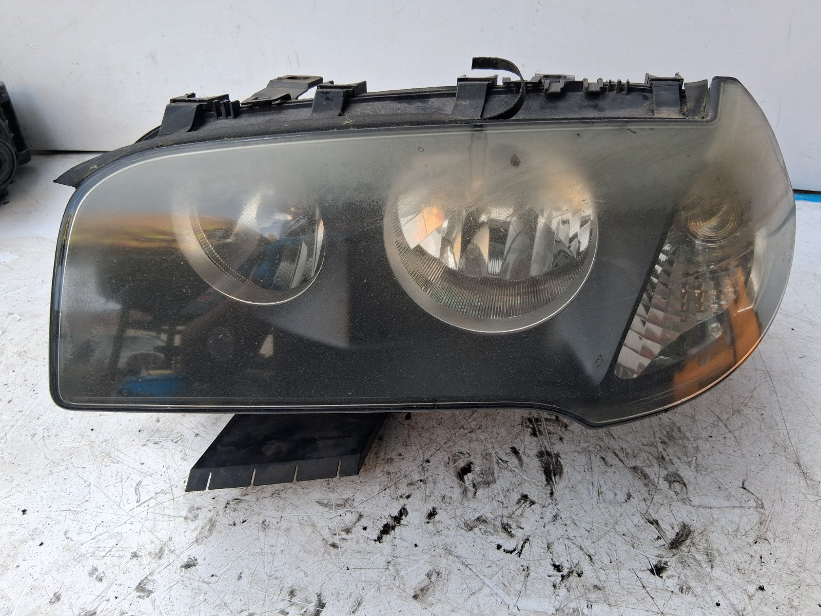 2004 BMW X3 E83 NSF PASSENGER SIDE FRONT LEFT HEADLIGHT 1305630415
