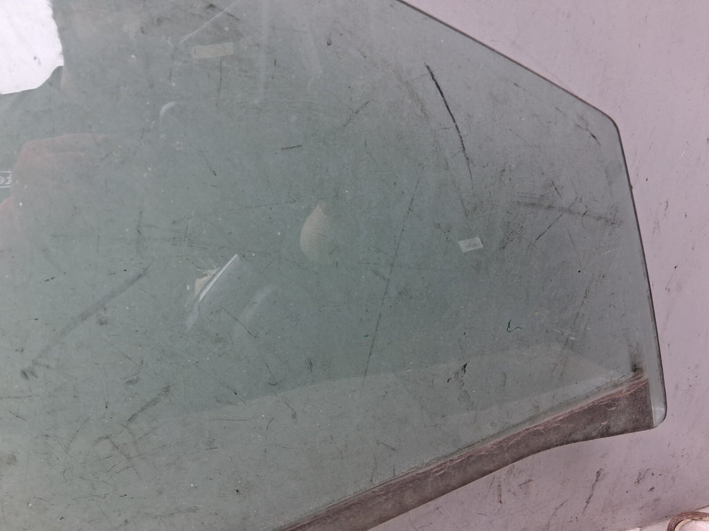 NISSAN MICRA 2006 K12 OSF DRIVER SIDE FRONT RIGHT WINDOW GLASS