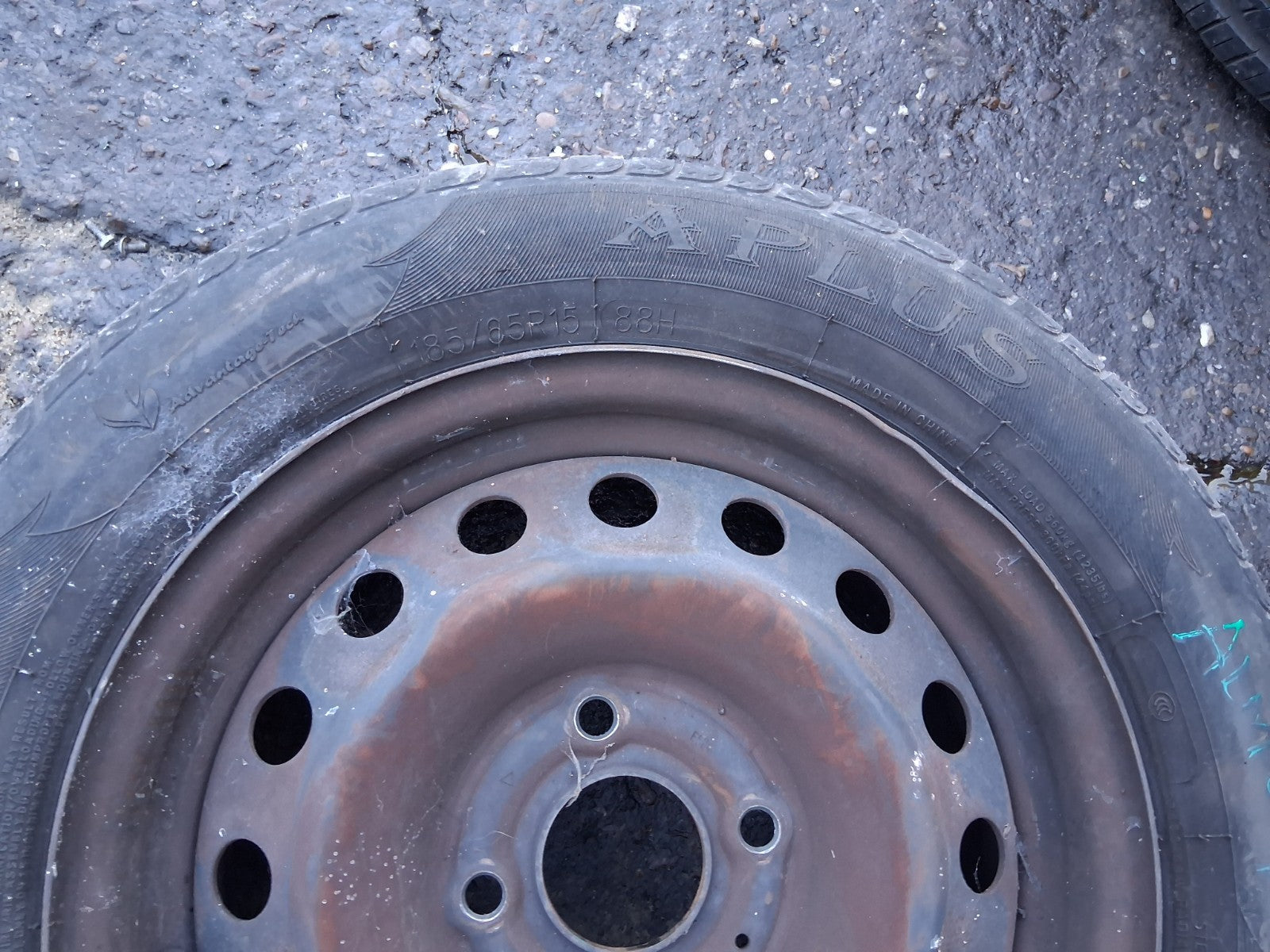 2005 NISSAN ALMERA MK2 15 INCH STEEL WHEEL WITH TYRE 185/65R15