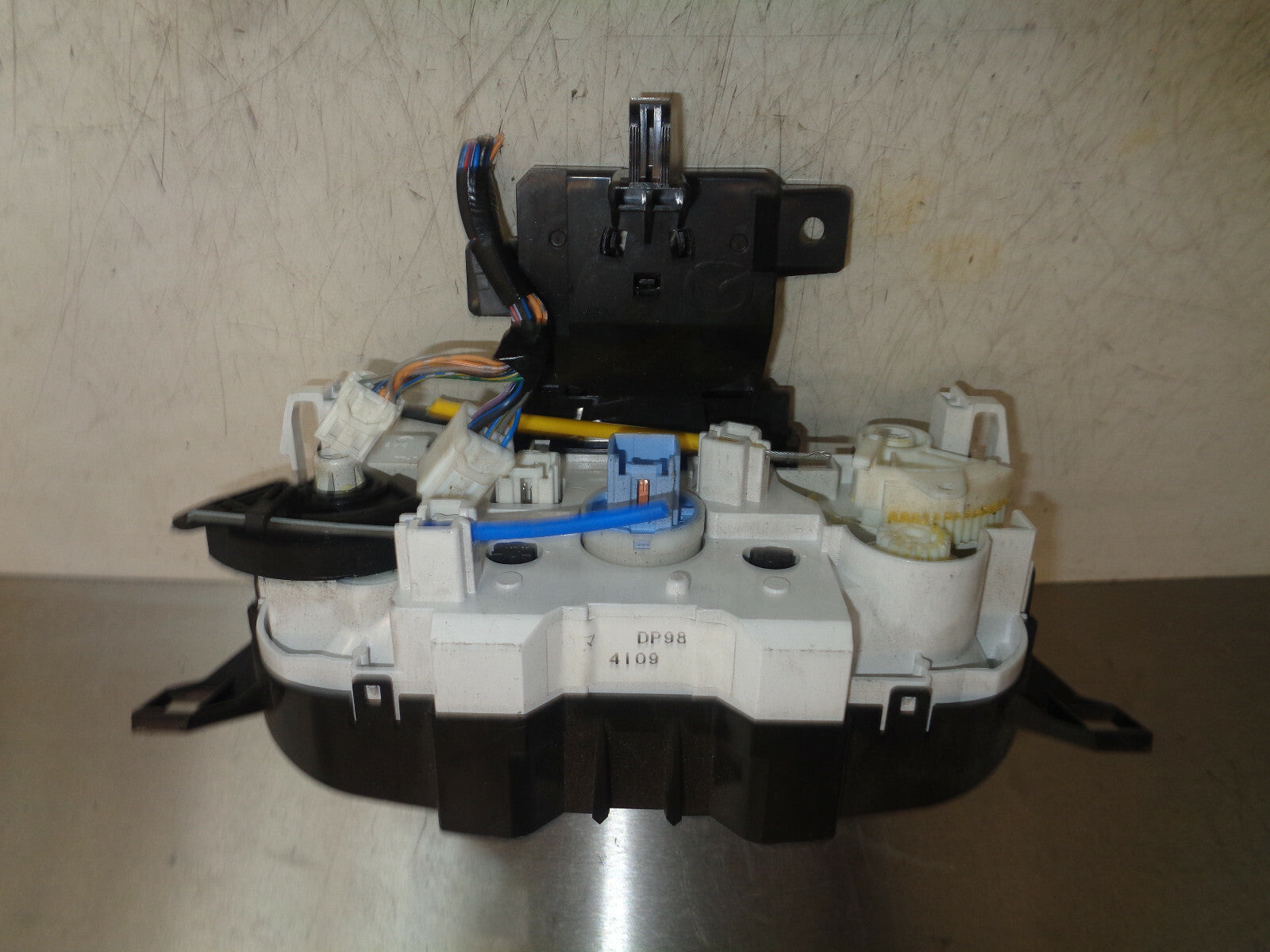 MAZDA 2 MK3 DJ 2015 HEATER AC CLIMATE CONTROL SWITCH PANEL UNIT