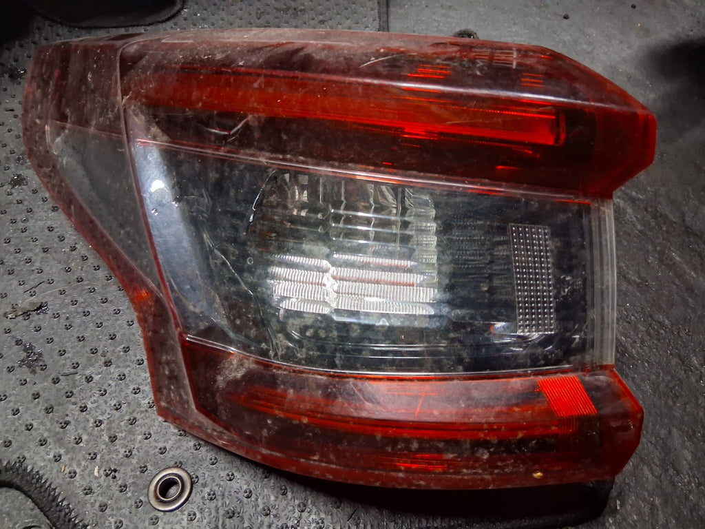 2020 NISSAN QASHQAI J11 MK2 FACELIFT NSR PASSENGER SIDE OUTER LEFT TAIL LIGHT