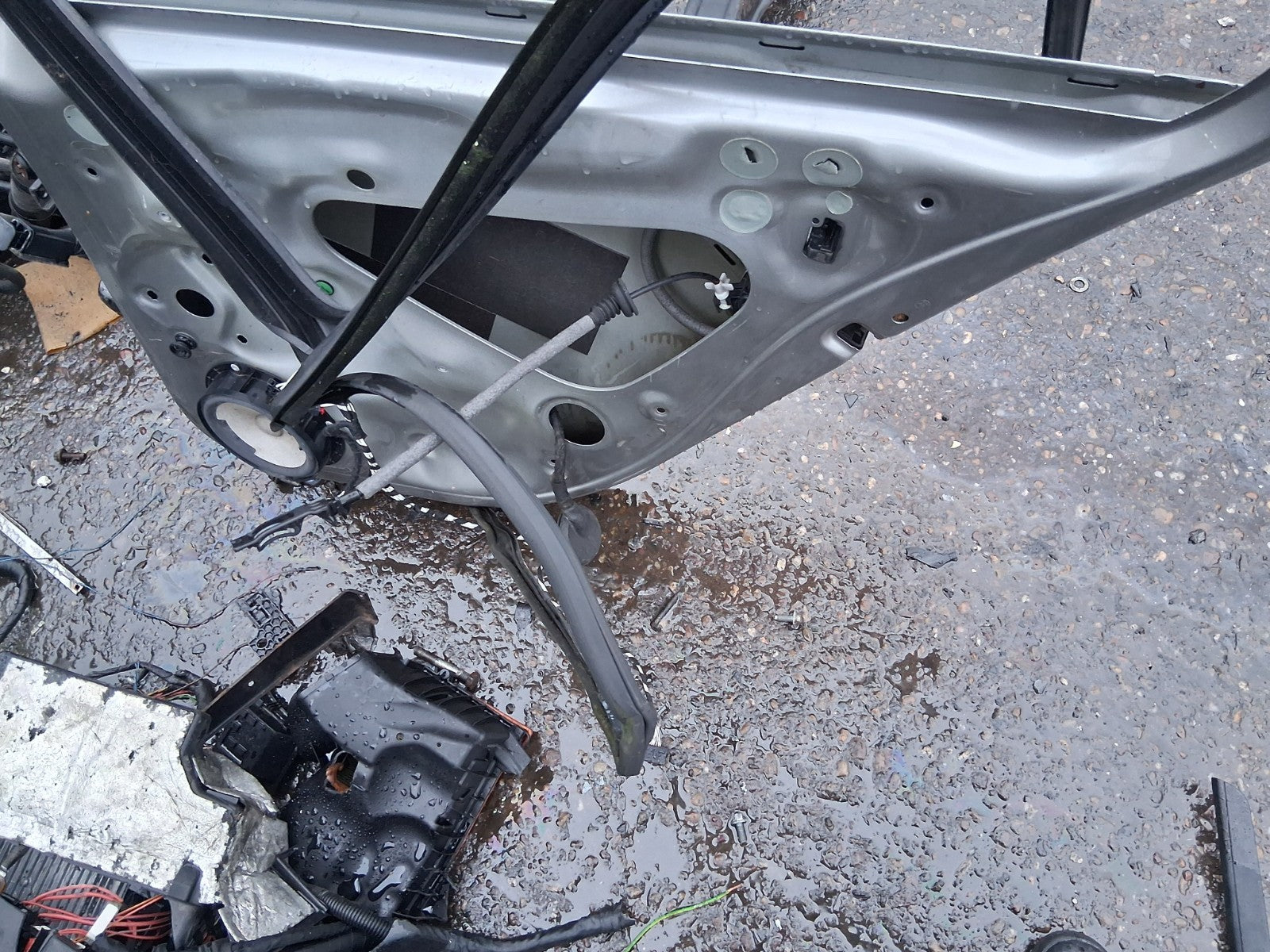 2014 VW VOLKSWAGEN GOLF MK7 OSR DRIVER SIDE REAR RIGHT BARE DOOR SILVER