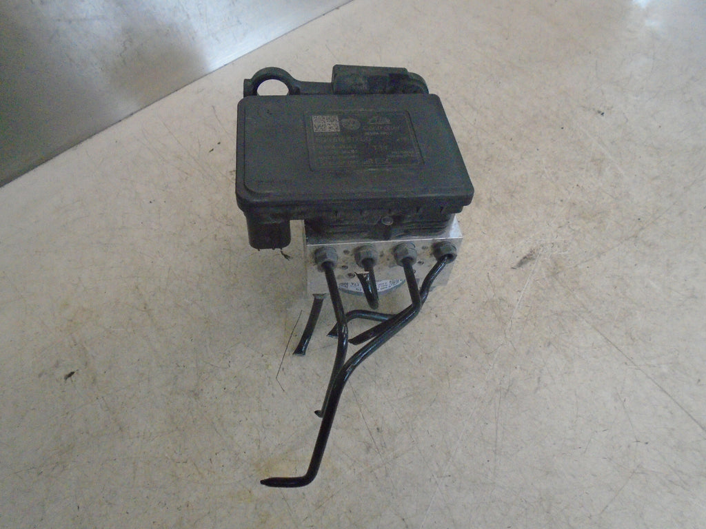 2017 VW VOLKSWAGEN PASSAT B8 3G 1.6 DIESEL ABS PUMP CONTROL MODULE 5Q0614517CG