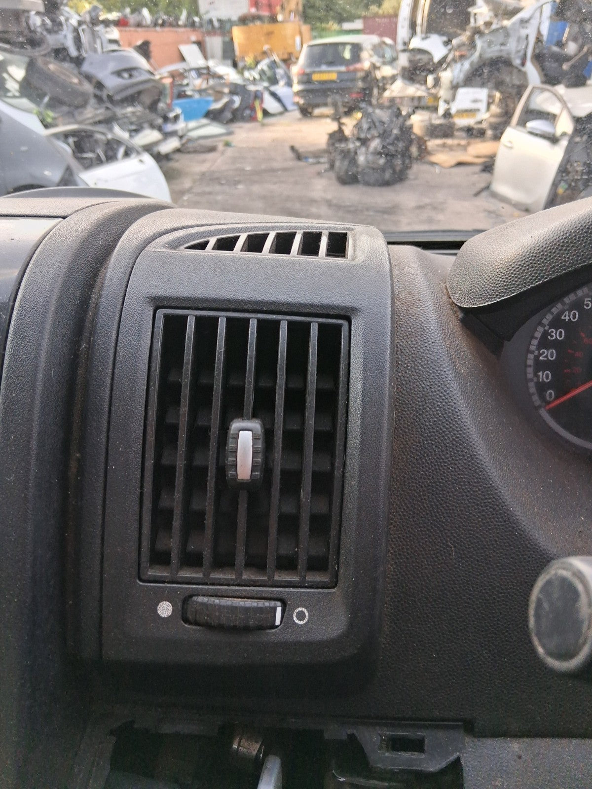 2014 CITROEN RELAY MK3 FRONT MIDDLE DASHBOARD DASH AIR VENT