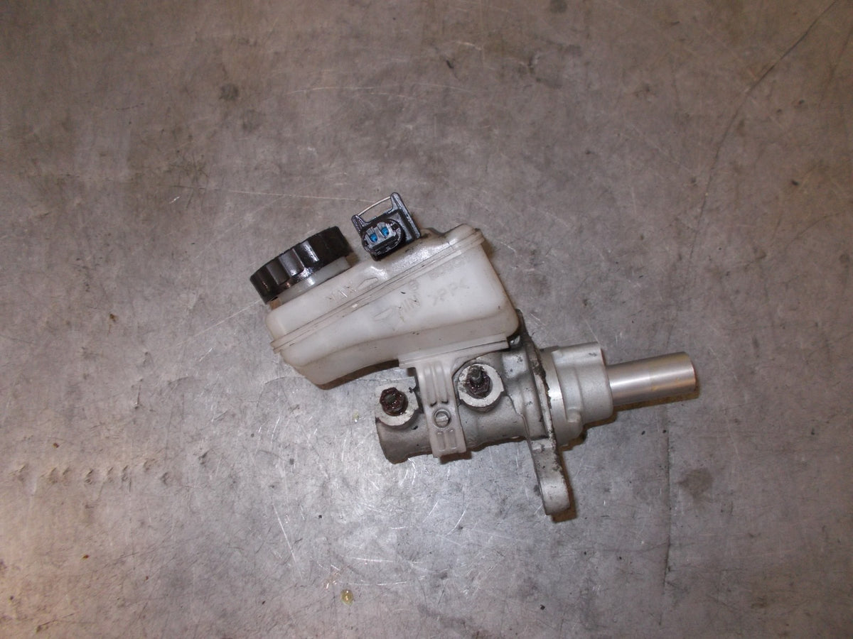 TOYOTA AYGO AB10 2007 MK1 BRAKE SERVO MASTER CYLINDER 020425444
