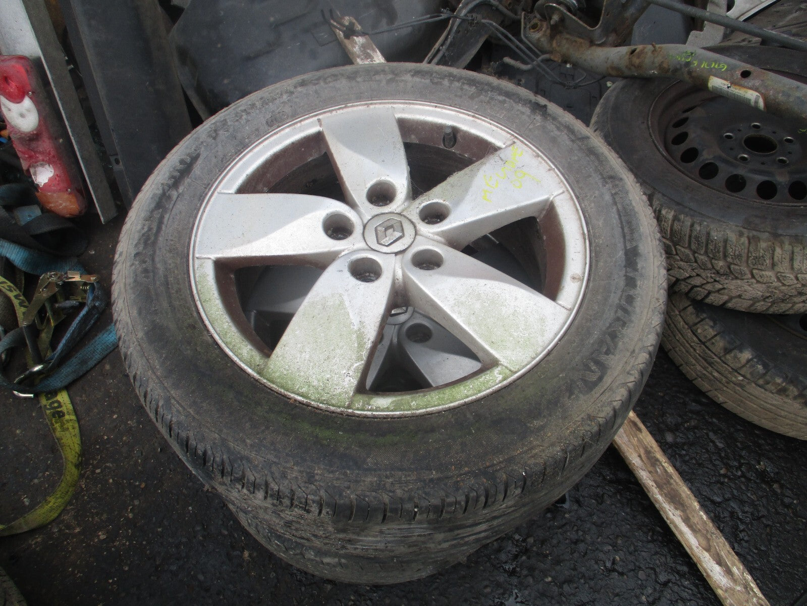2009 RENAULT MEGANE MK3 16 INCH ALLOY WHEEL WITH TYRE 205/55R16