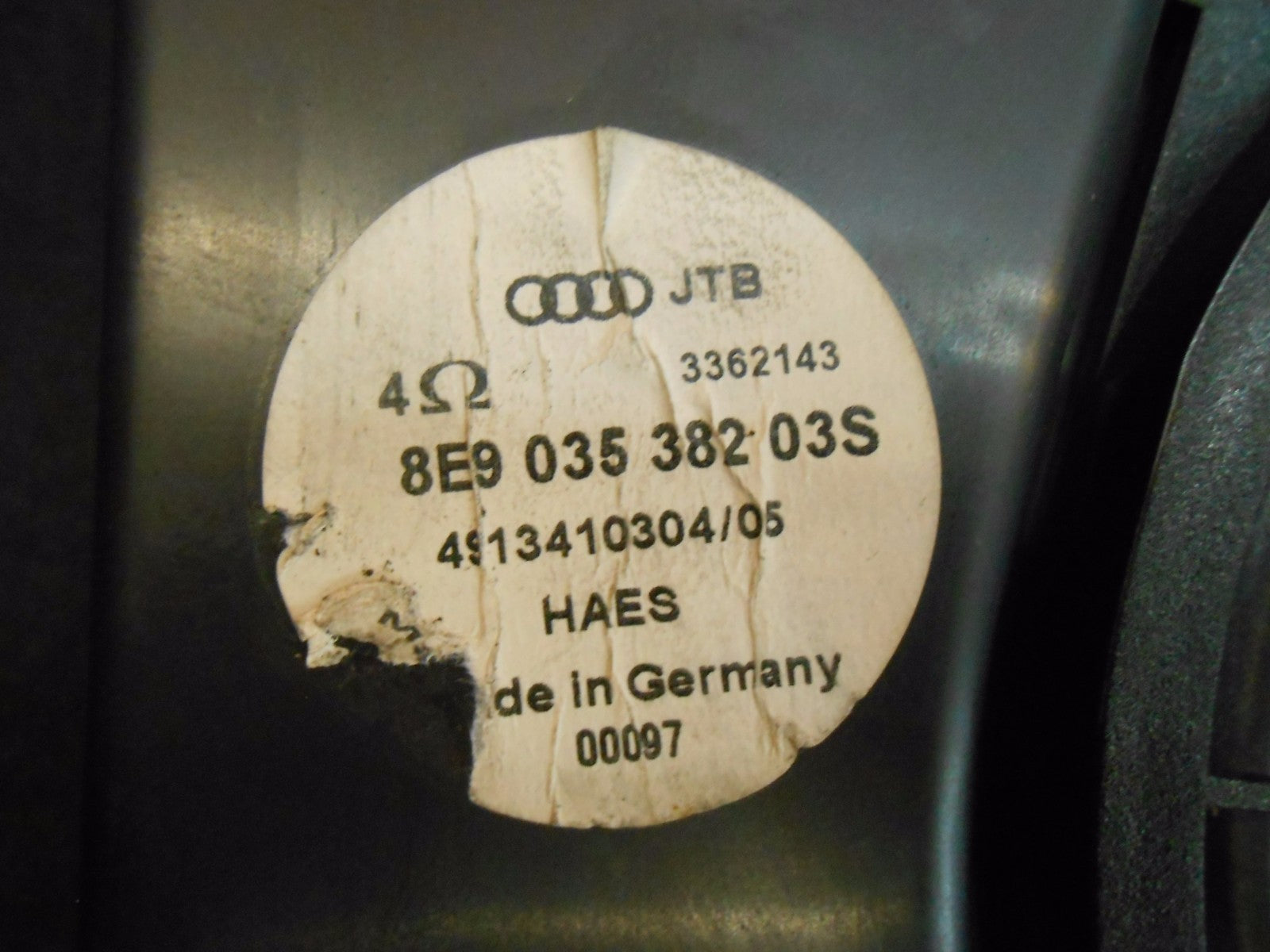 AUDI A4 8E AVANT 2002 BOOT SUB WOOFER SPAEKER BASS BOX & AMP 8E9035382 8E9035223