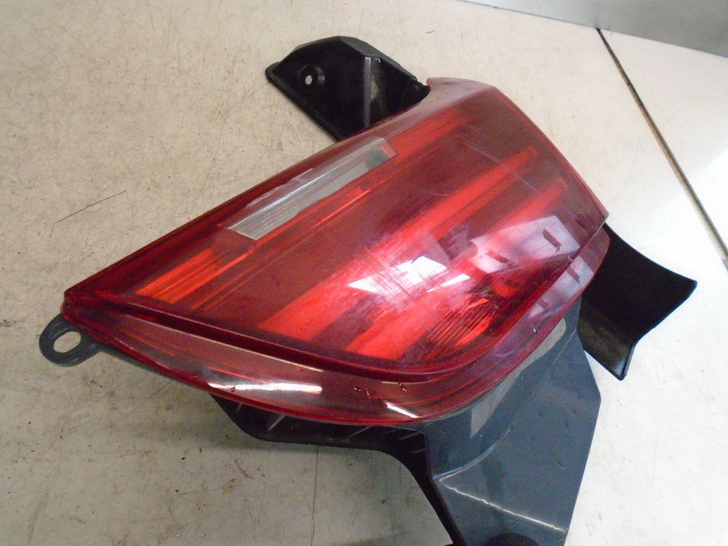 BMW 5 SERIES GRAN TURISMO 5 DOOR OSR DRIVER SIDE REAR TAIL LIGHT 7306168