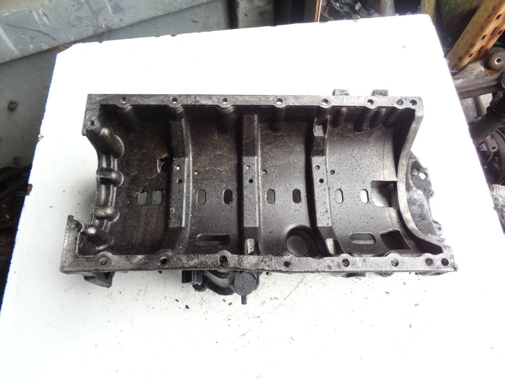 FORD FOCUS MK2 1.8 2007 UPPER OIL PAN SUMP ENGINE PART COVER 6G9Q-6U003-AA