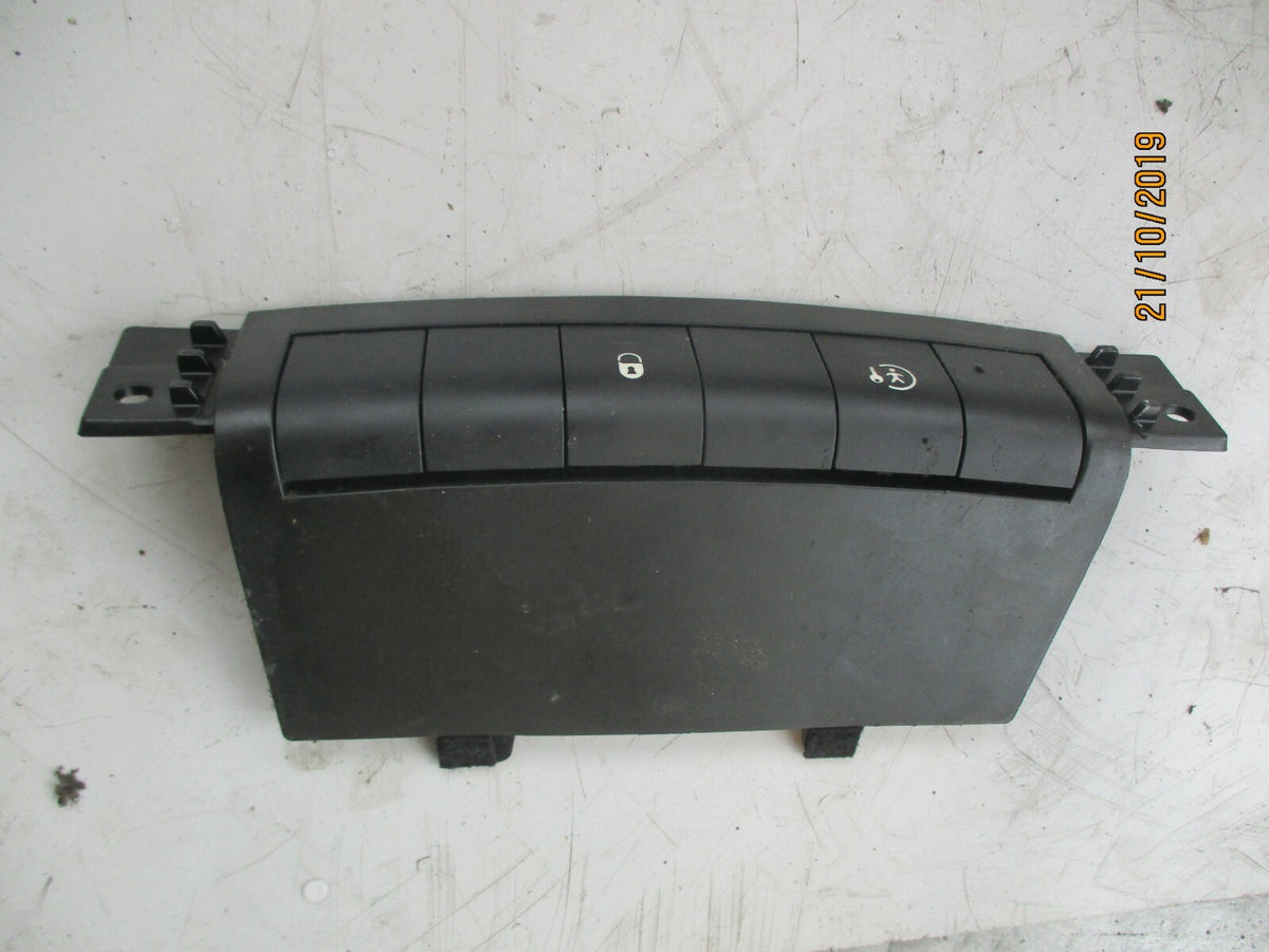 PEUGEOT 207 CENTRE CONSOLE LOCK CONTROL SWITCH PANEL 9654374077