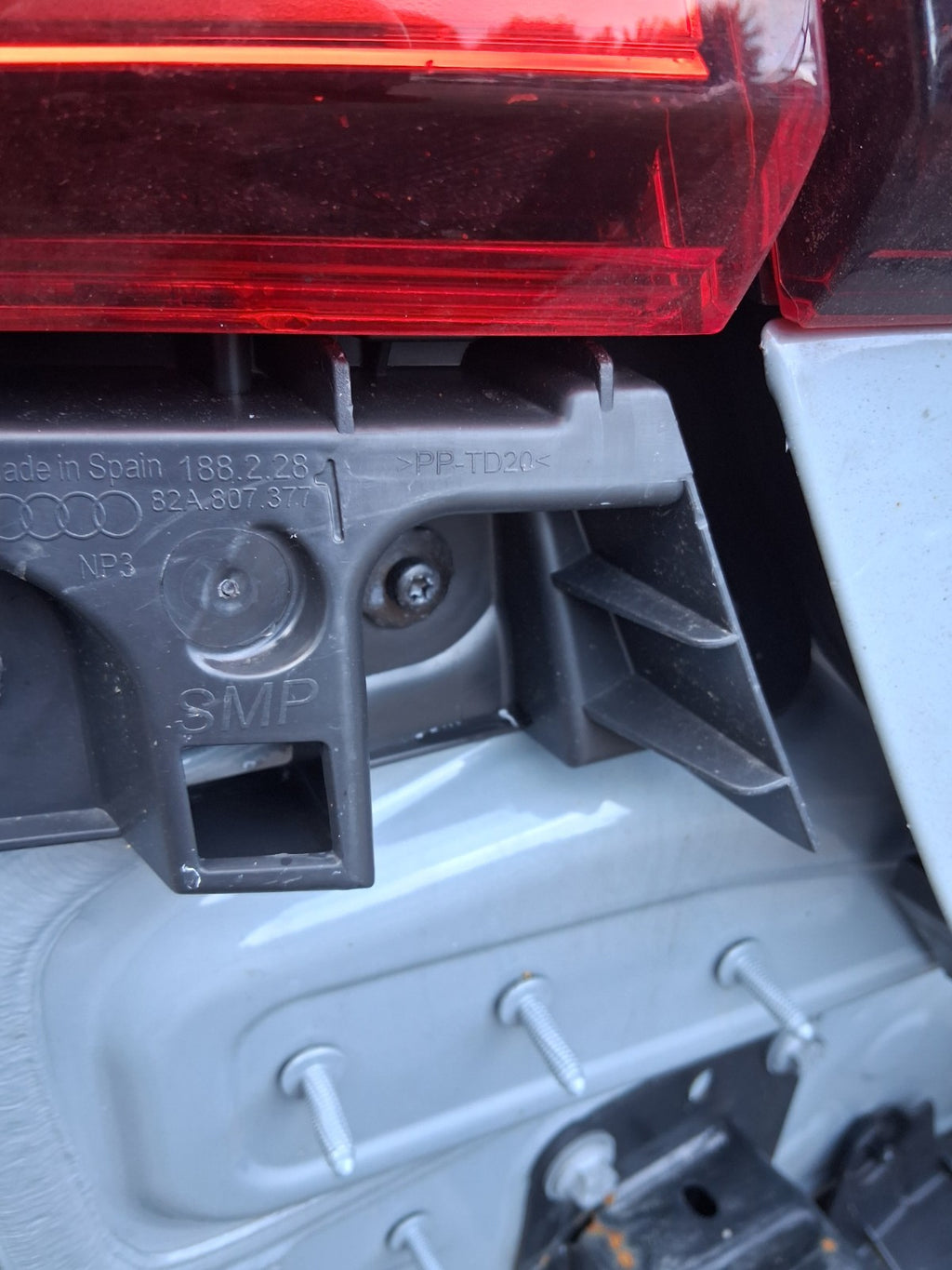 2025 AUDI A1 S LINE MK2 GB REAR BUMPER SUPPORT BRACKET 82A807377