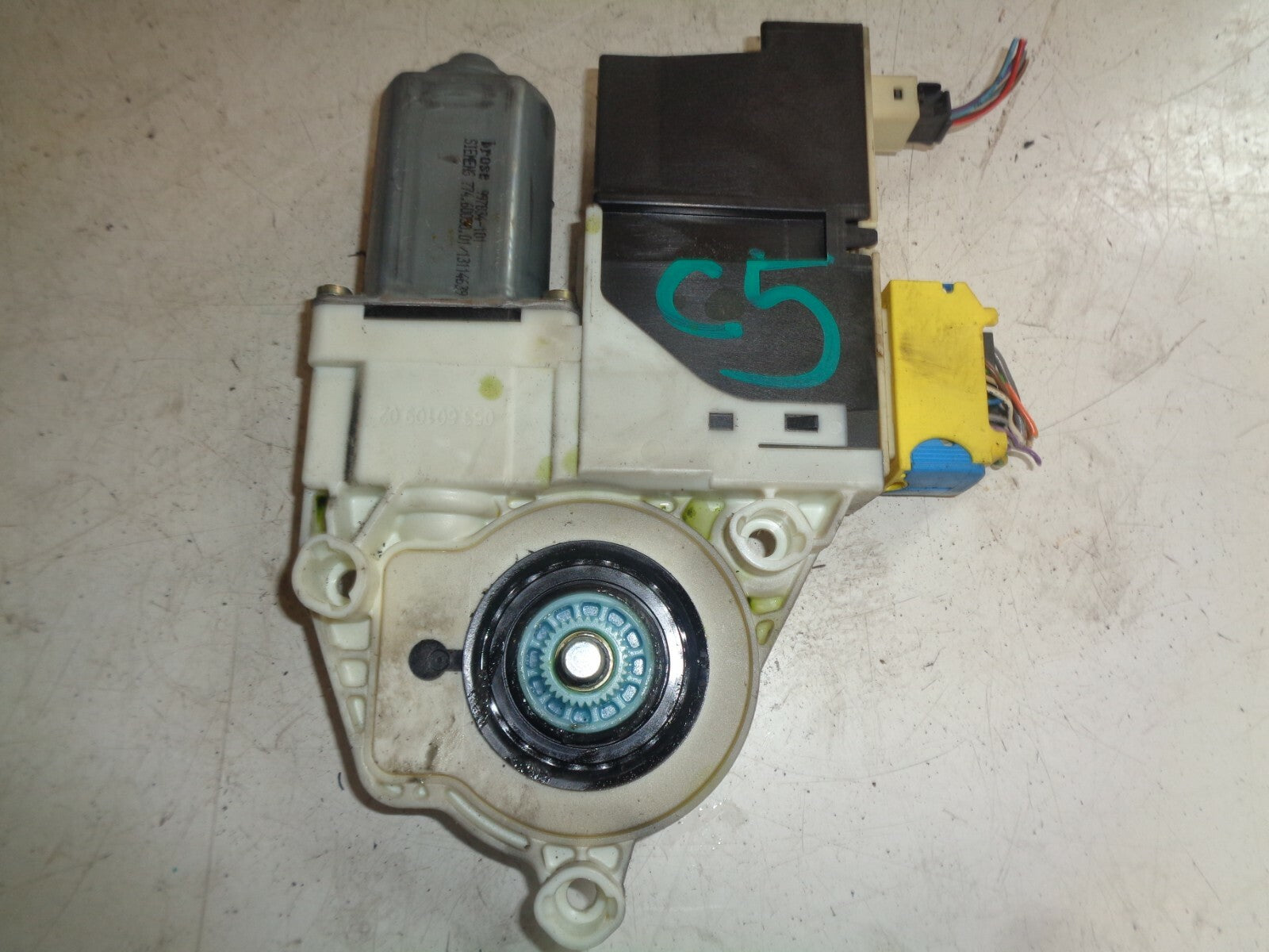 CITROEN C5 2005 OSF DRIVER SIDE FRONT WINDOW MOTOR 9649303880
