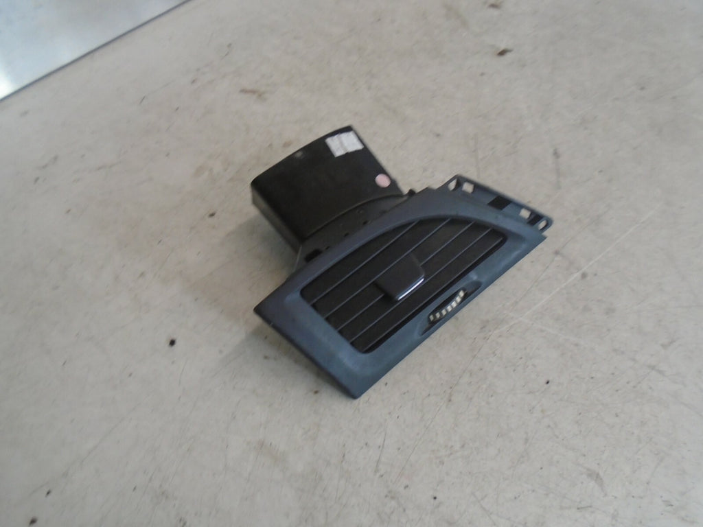 RENAULT MEGANE 2015 MK3 NS PASSEGER SIDE AIR VENT