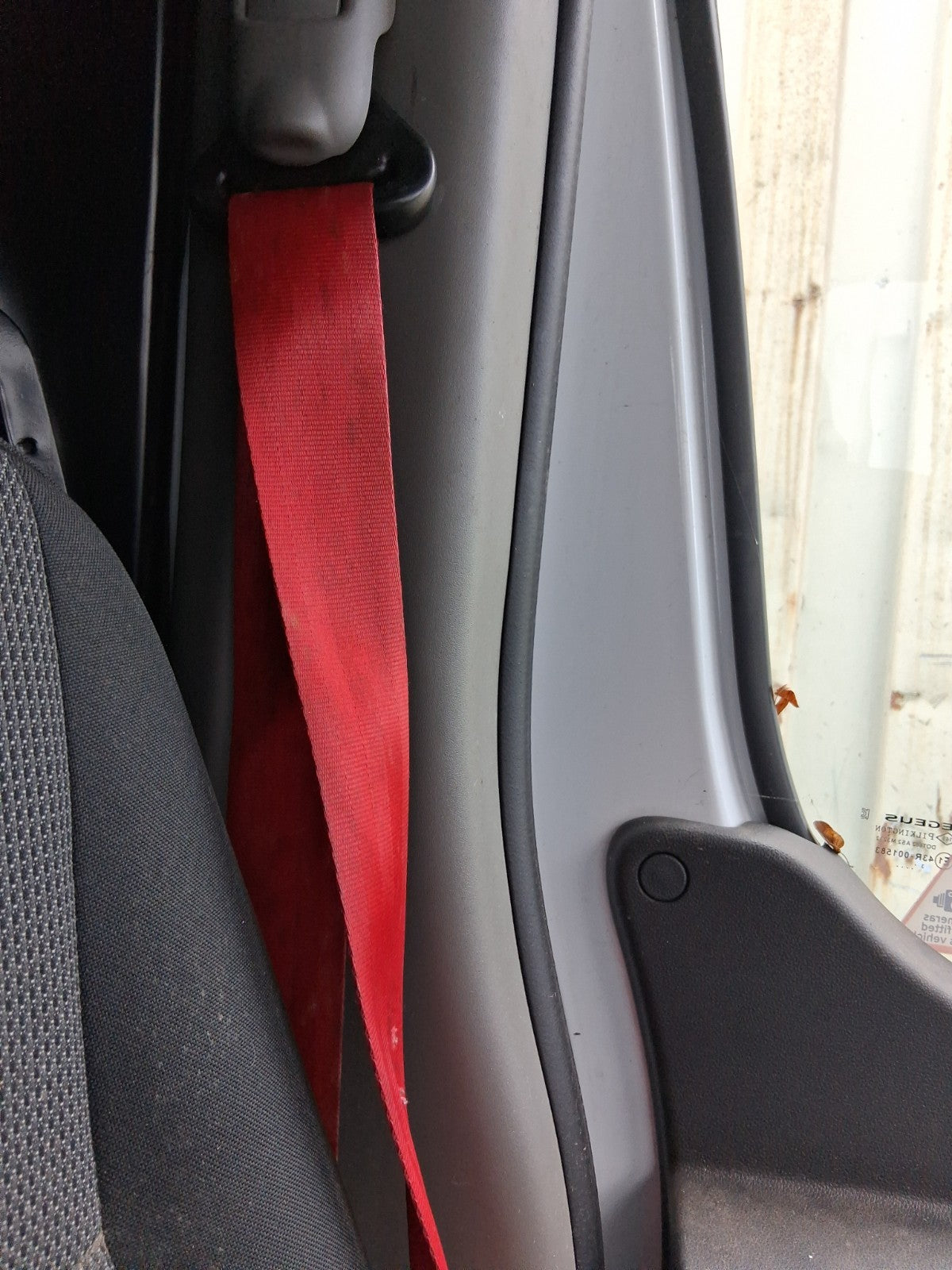 2024 RENAULT MASTER MK3 NS PASSENGER SIDE FRONT SEAT BELT ASSEMBLY RED
