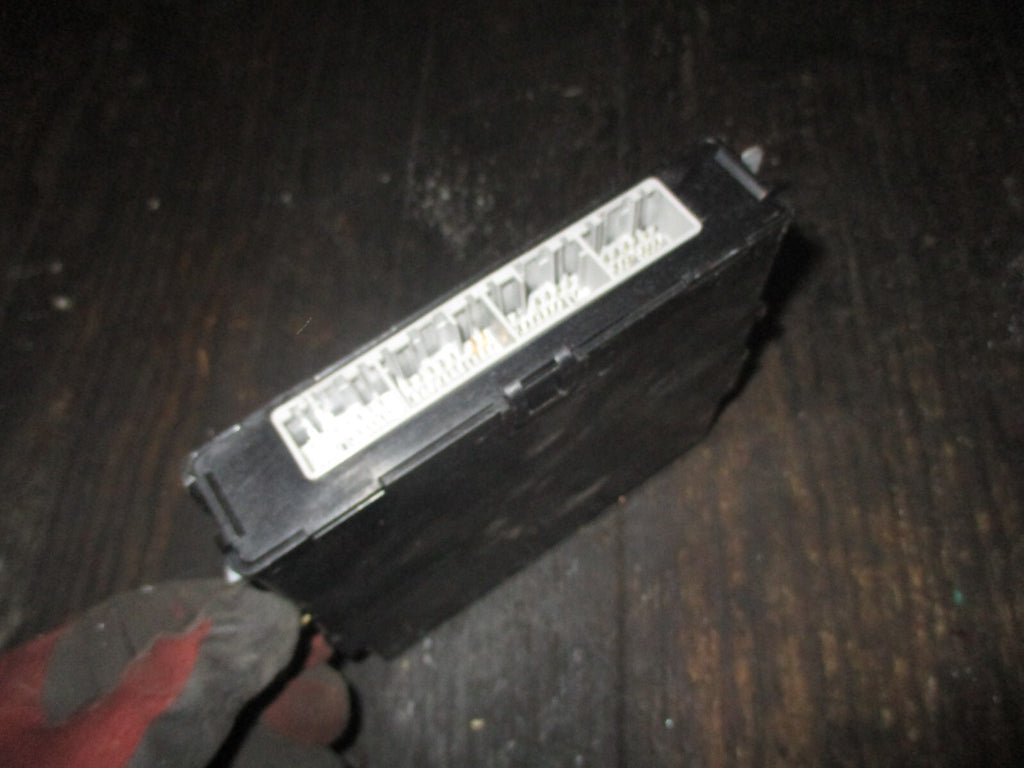 TOYOTA YARIS MK3 2014 POWER MANANGEMENT CONTROL MODULE 896810D090
