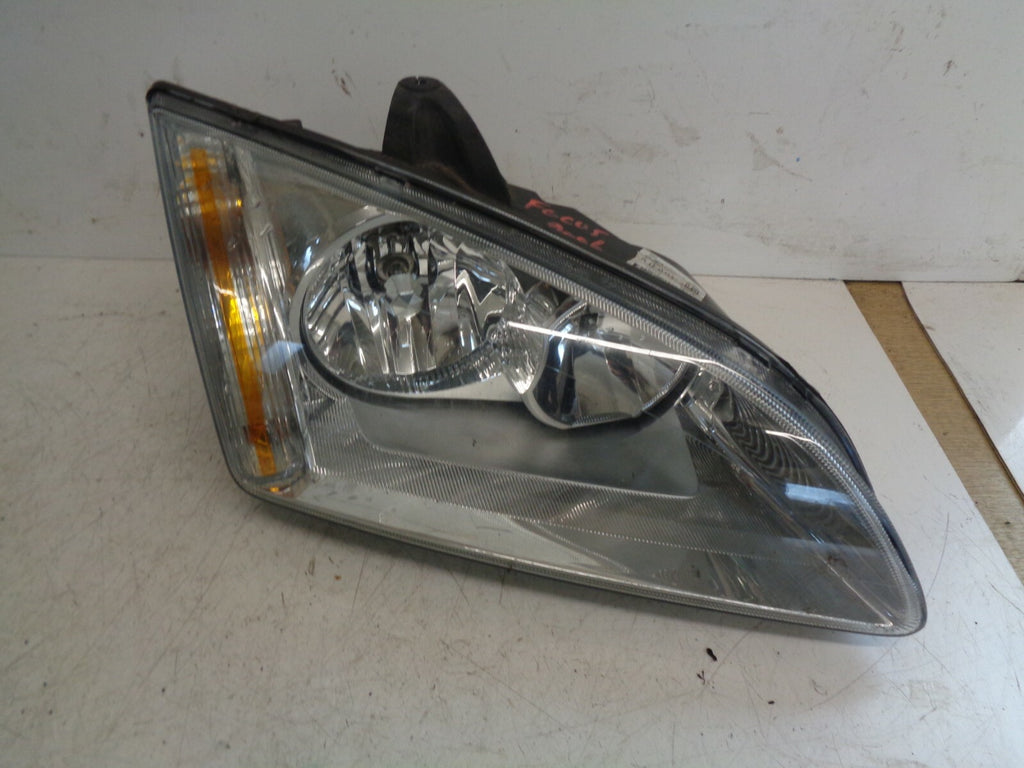 FORD FOCUS 2006 MK2 OS DRIVER SIDE FRONT HEADLIGHT HEADLAMP 4M5113W029BE
