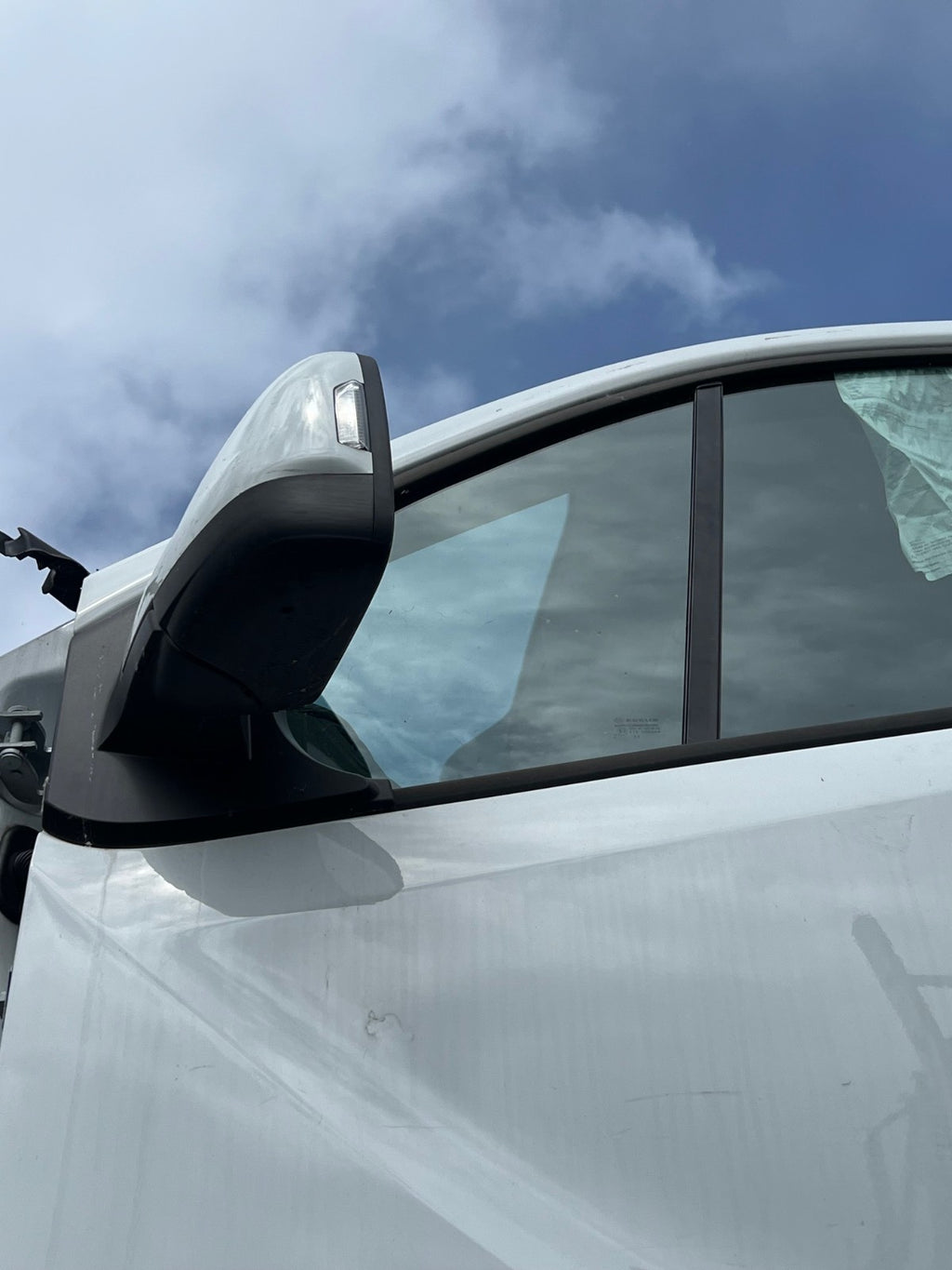 2024 RENAULT TRAFIC X82 MK3 NS PASSENGER SIDE FRONT QUARTER WINDOW GLASS