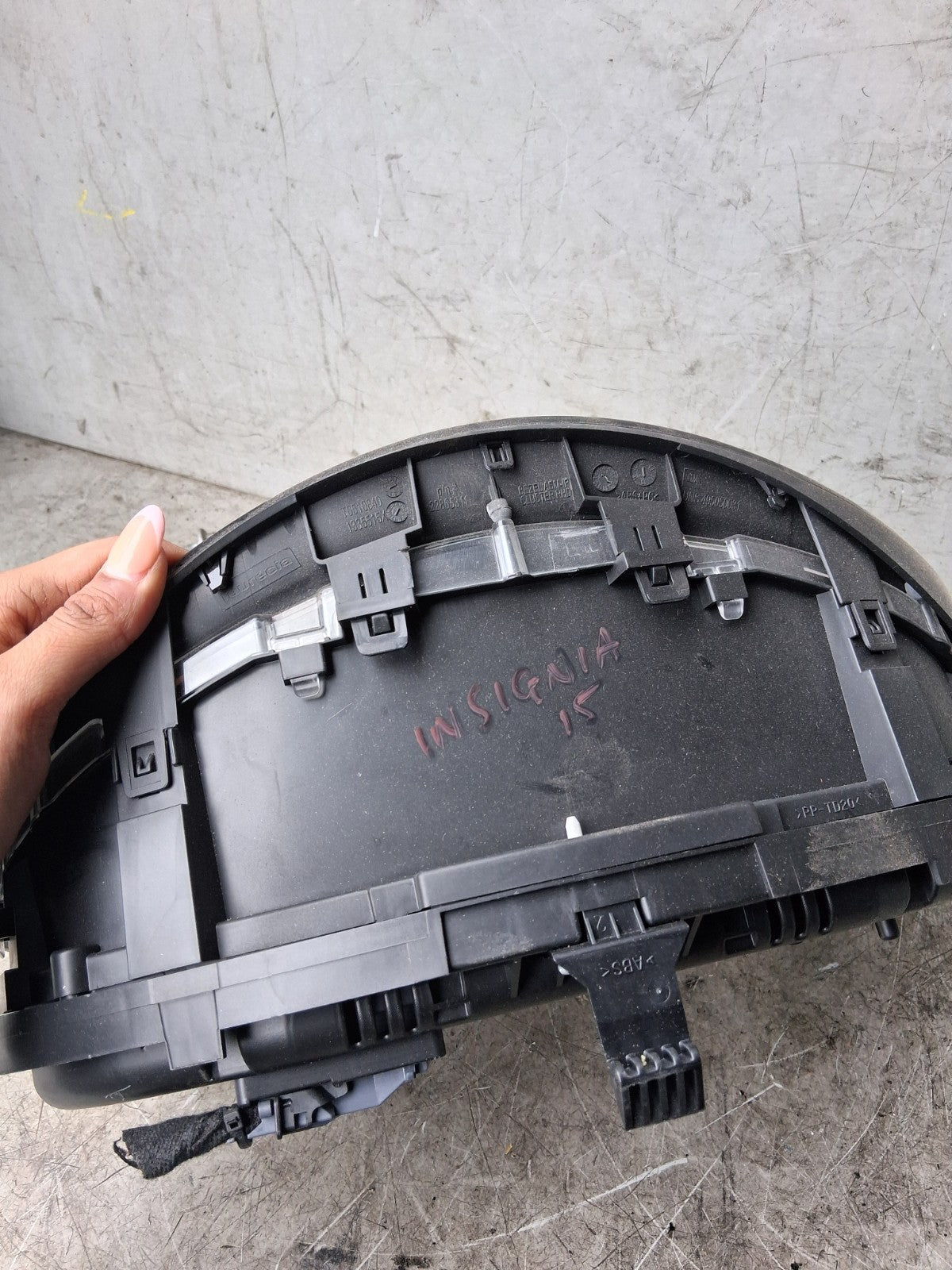 2015 VAUXHALL INSIGNIA SPEEDOMETER INSTRUMENT CLUSTER GAUGE 1335515X