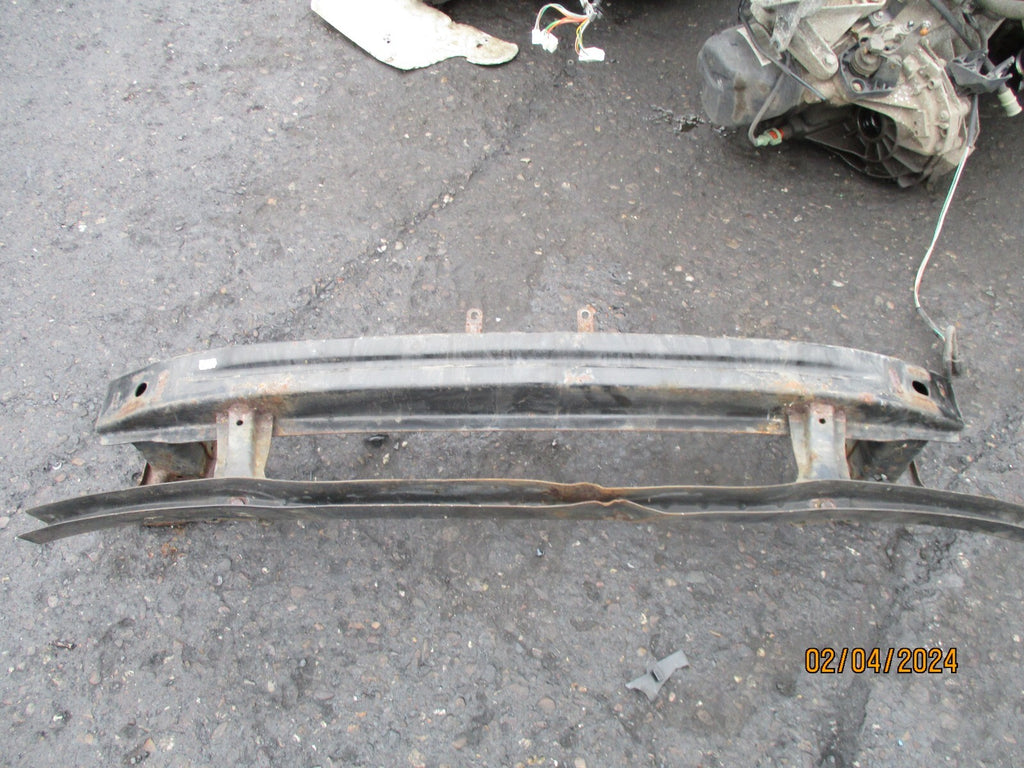 VW VOLKSWAGEN PASSAT B6 2008 FRONT BUMPER CRASH BAR