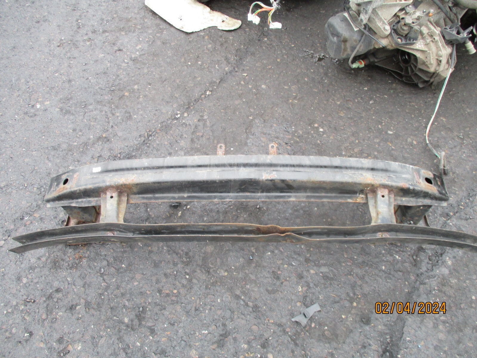 VW VOLKSWAGEN PASSAT B6 2008 FRONT BUMPER CRASH BAR